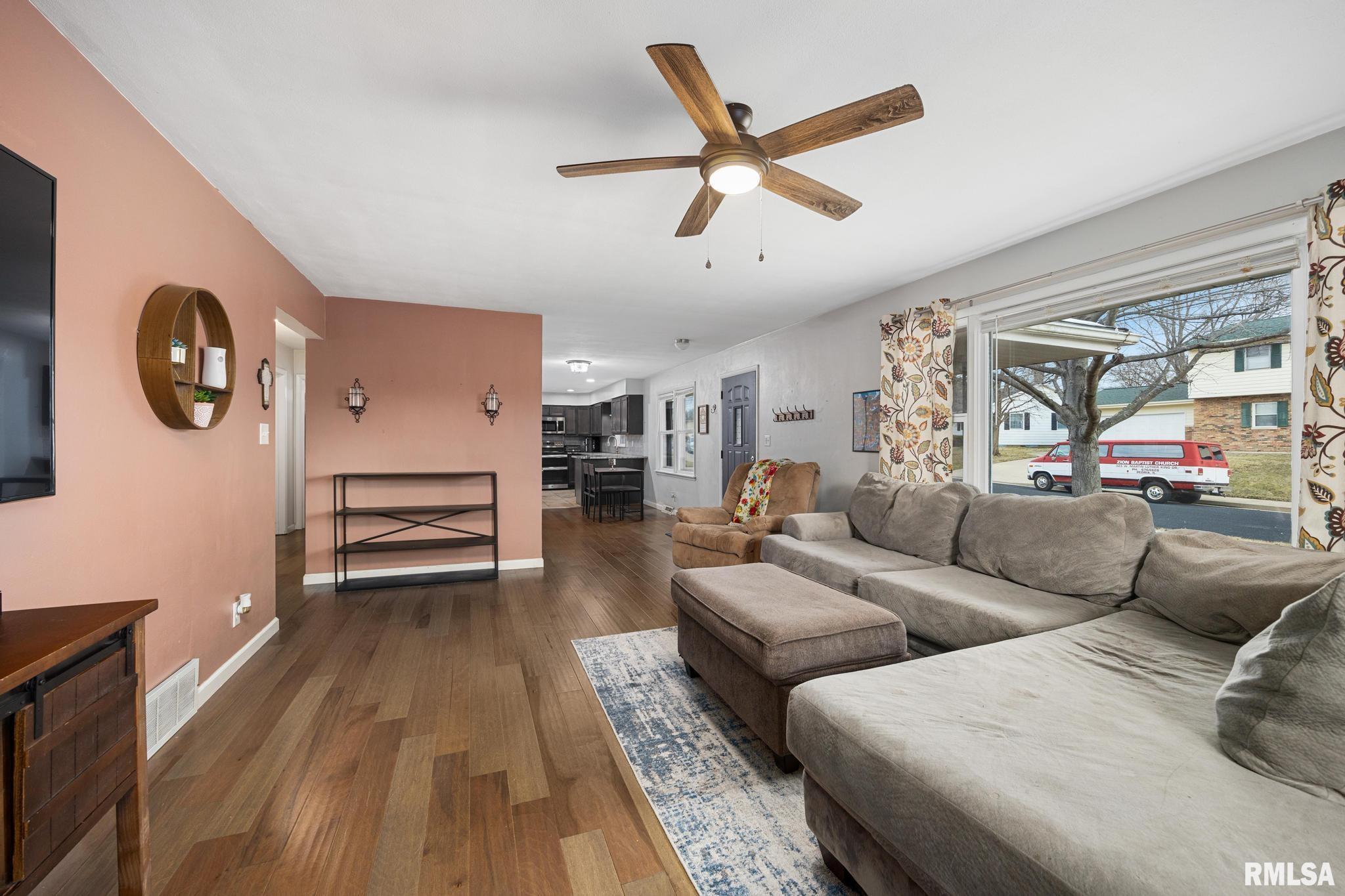 2724 W Parkridge Avenue, Peoria, Illinois image 5