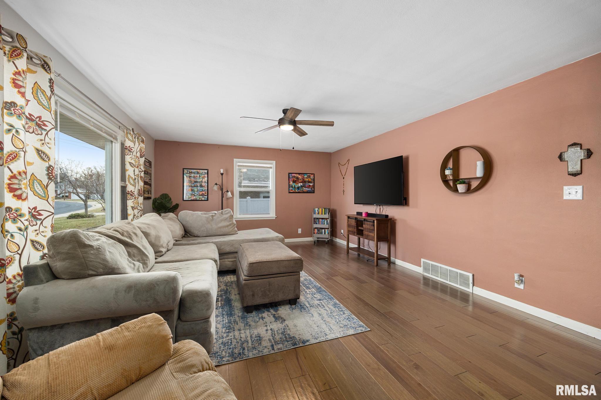 2724 W Parkridge Avenue, Peoria, Illinois image 3