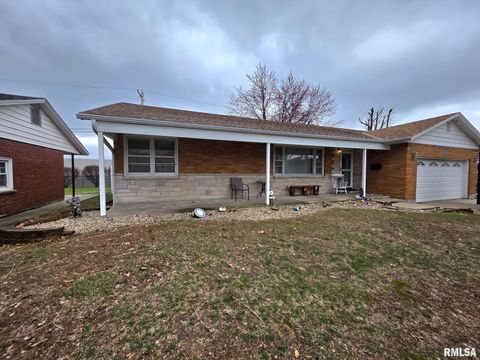 Homes For Sale - 3632 Briarwood Drive<br/> Quincy, IL 62305
