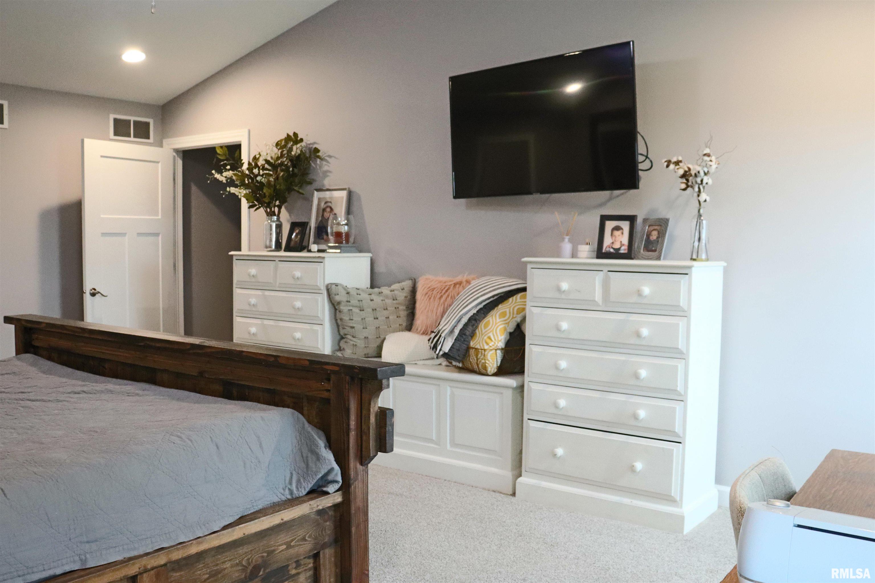 1709 Rustic Oak Drive, Washington, Illinois image 28