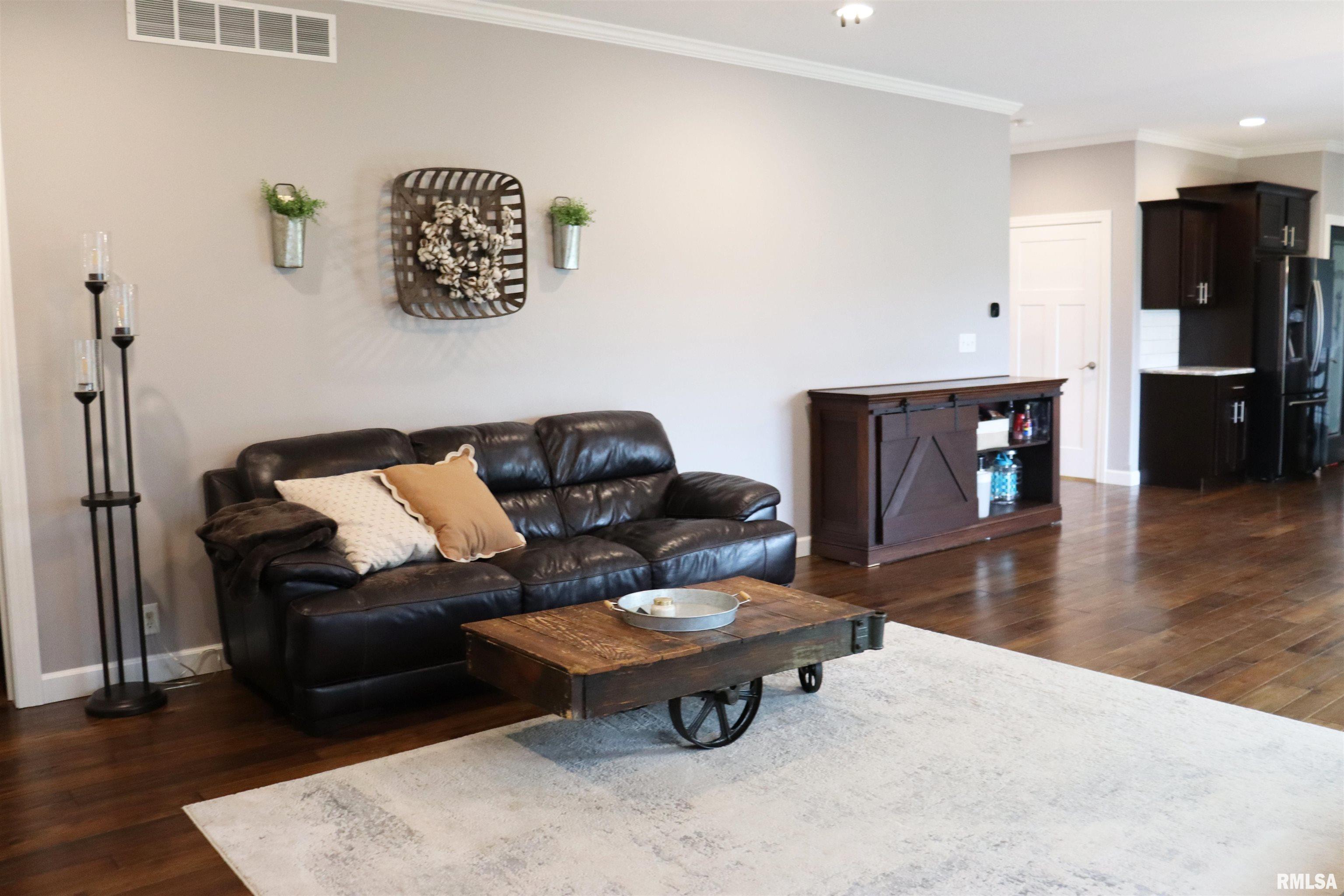 1709 Rustic Oak Drive, Washington, Illinois image 23