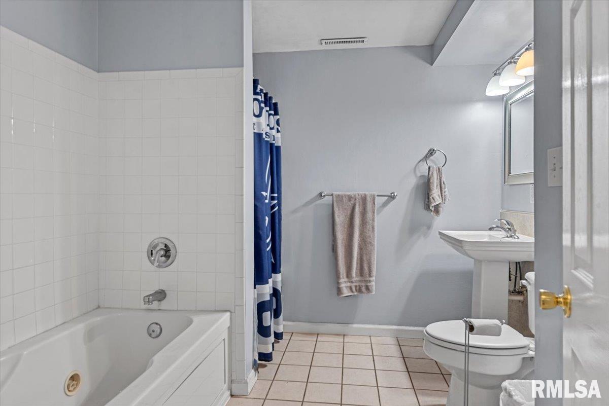26 Groton Drive, Springfield, Illinois image 30