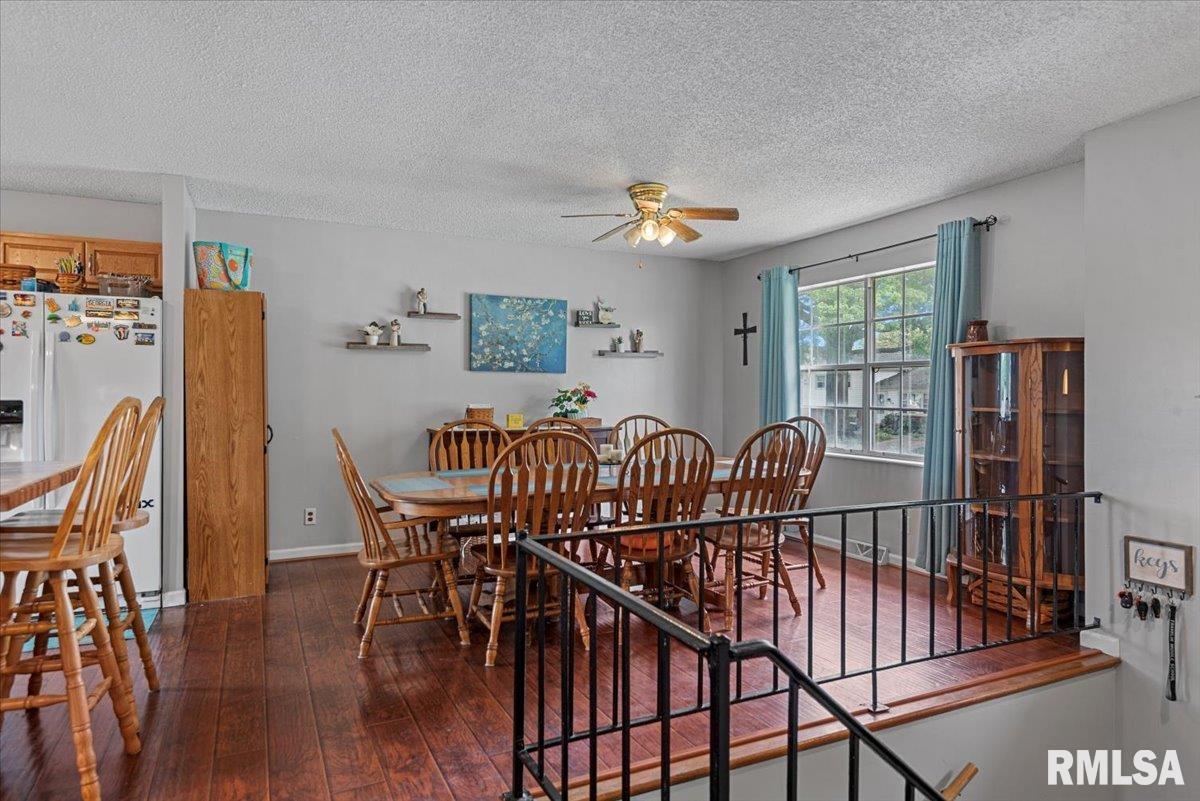 26 Groton Drive, Springfield, Illinois image 5