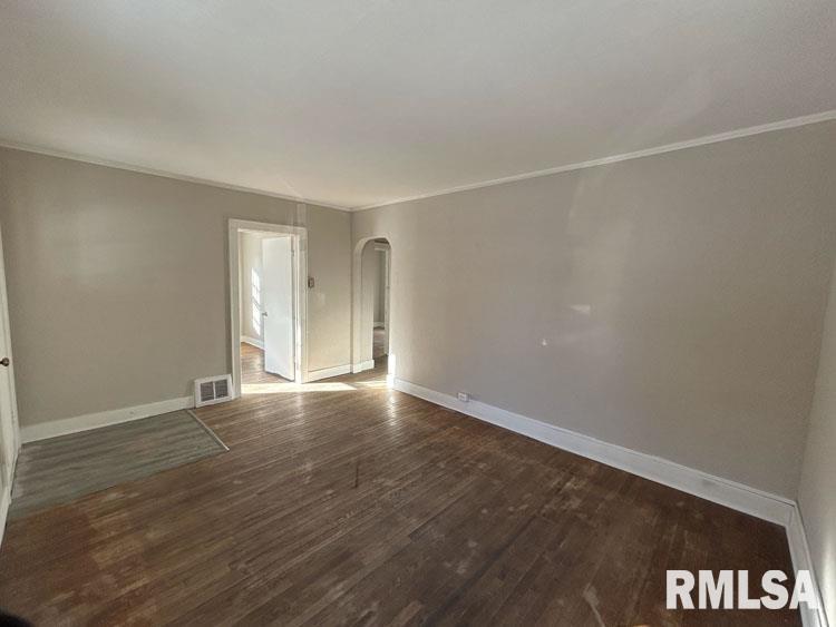 307 Ehrett Street, Creve Coeur, Illinois image 3
