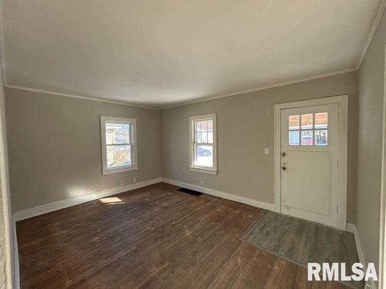 307 Ehrett Street, Creve Coeur, Illinois image 2
