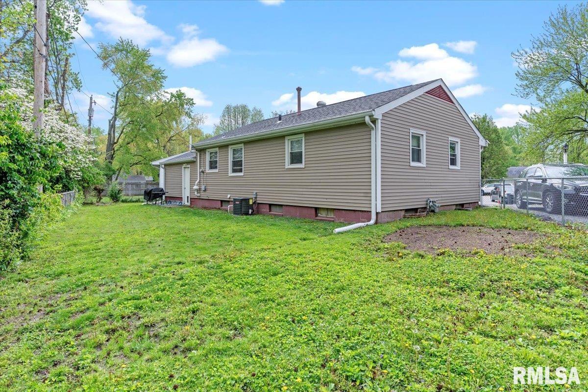 2433 Sussex Road, Springfield, Illinois image 31