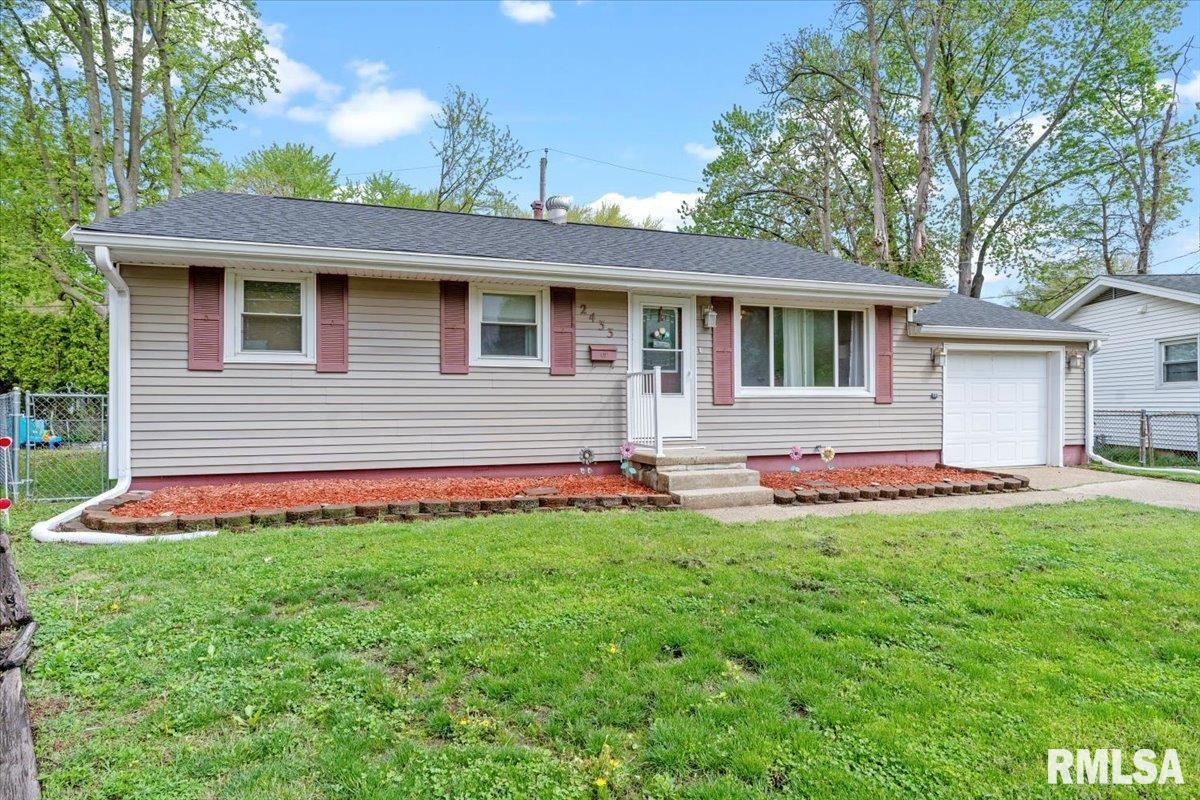 2433 Sussex Road, Springfield, Illinois image 2