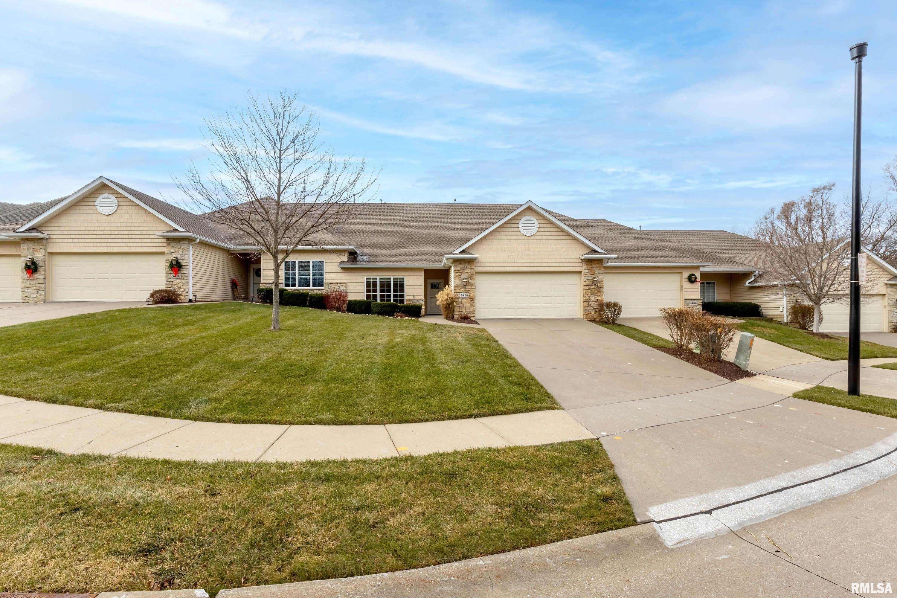 3454 Crowne Pointe Circle, Bettendorf, Iowa image 3