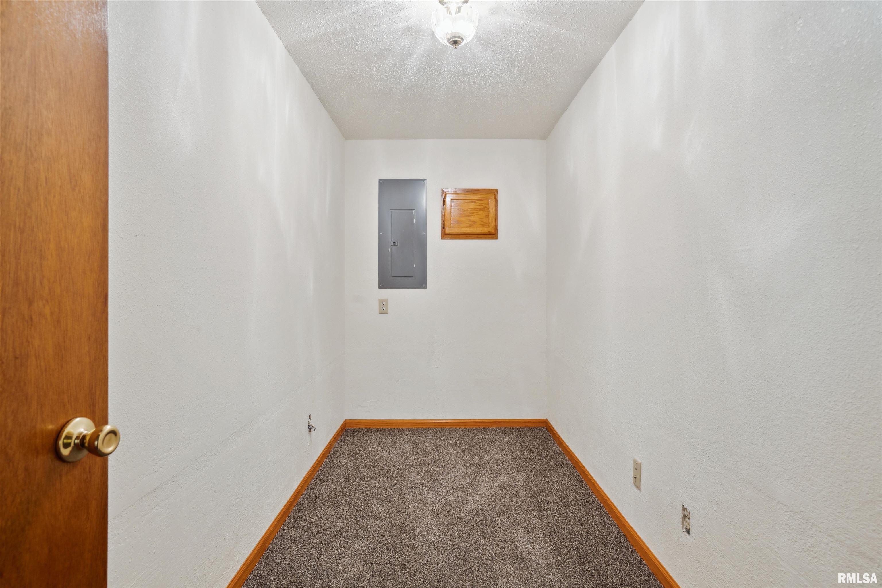 805 Mckinley Avenue, Lowden, Iowa image 24