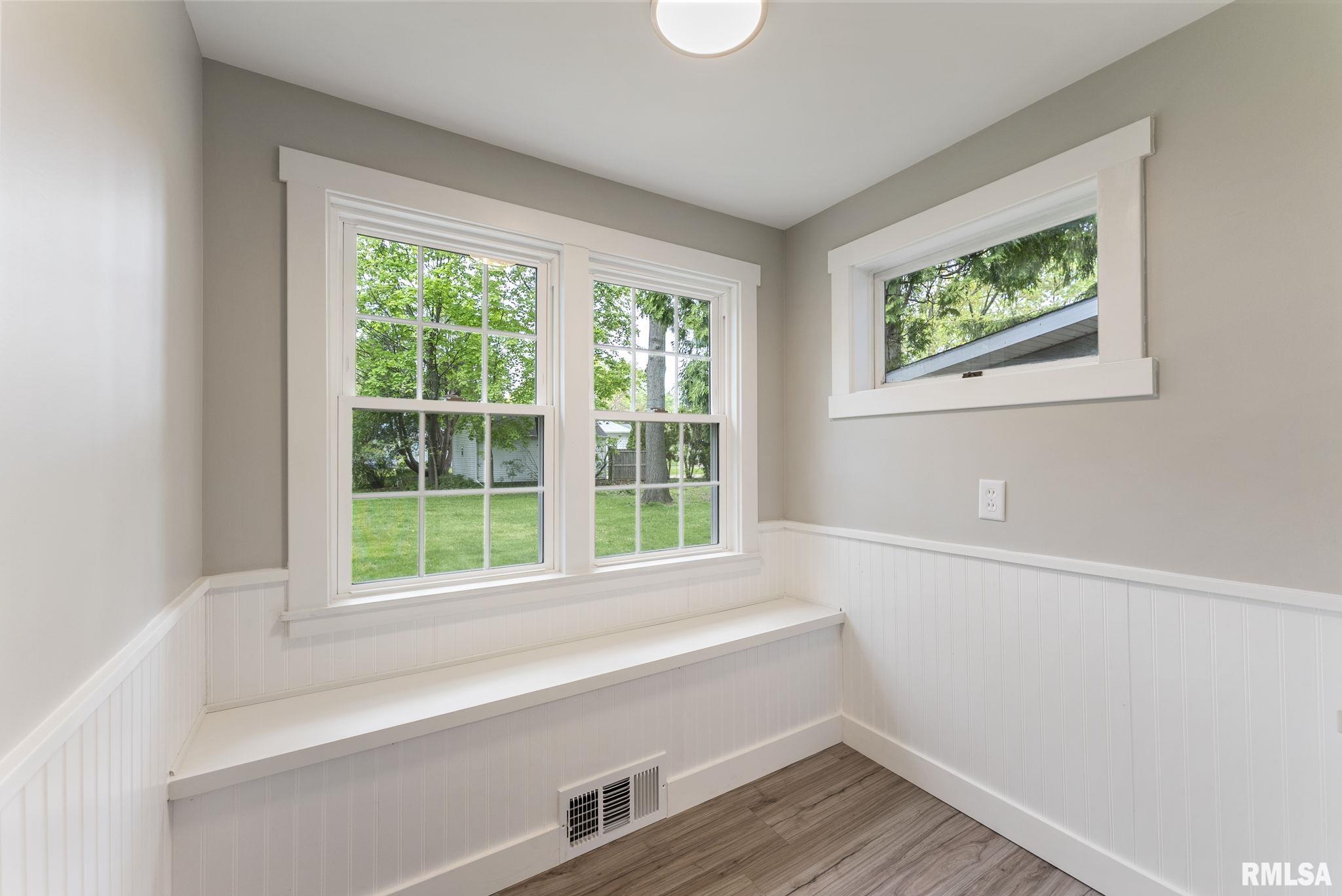 1606 Coffelt Avenue, Davenport, Iowa image 17