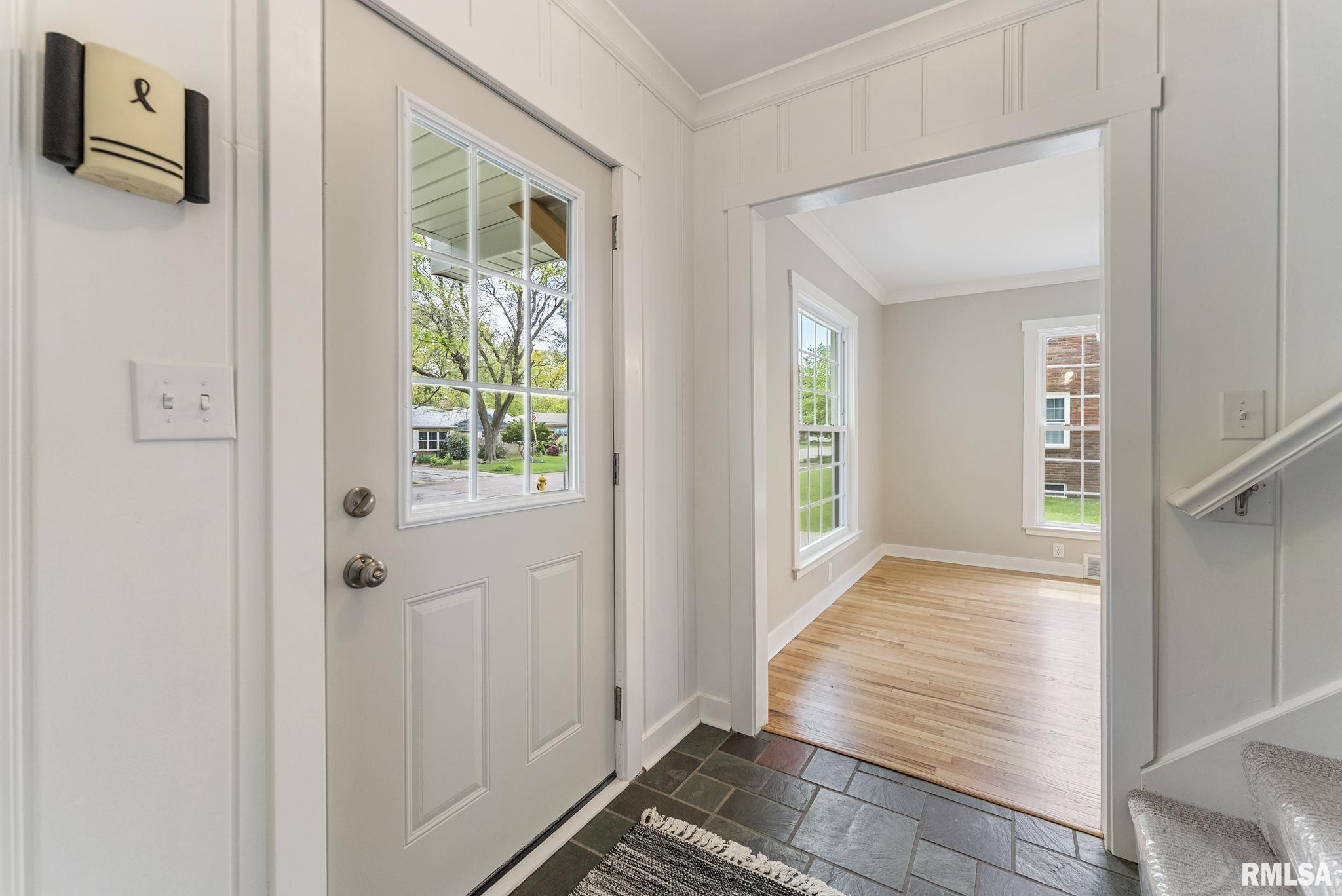 1606 Coffelt Avenue, Davenport, Iowa image 3
