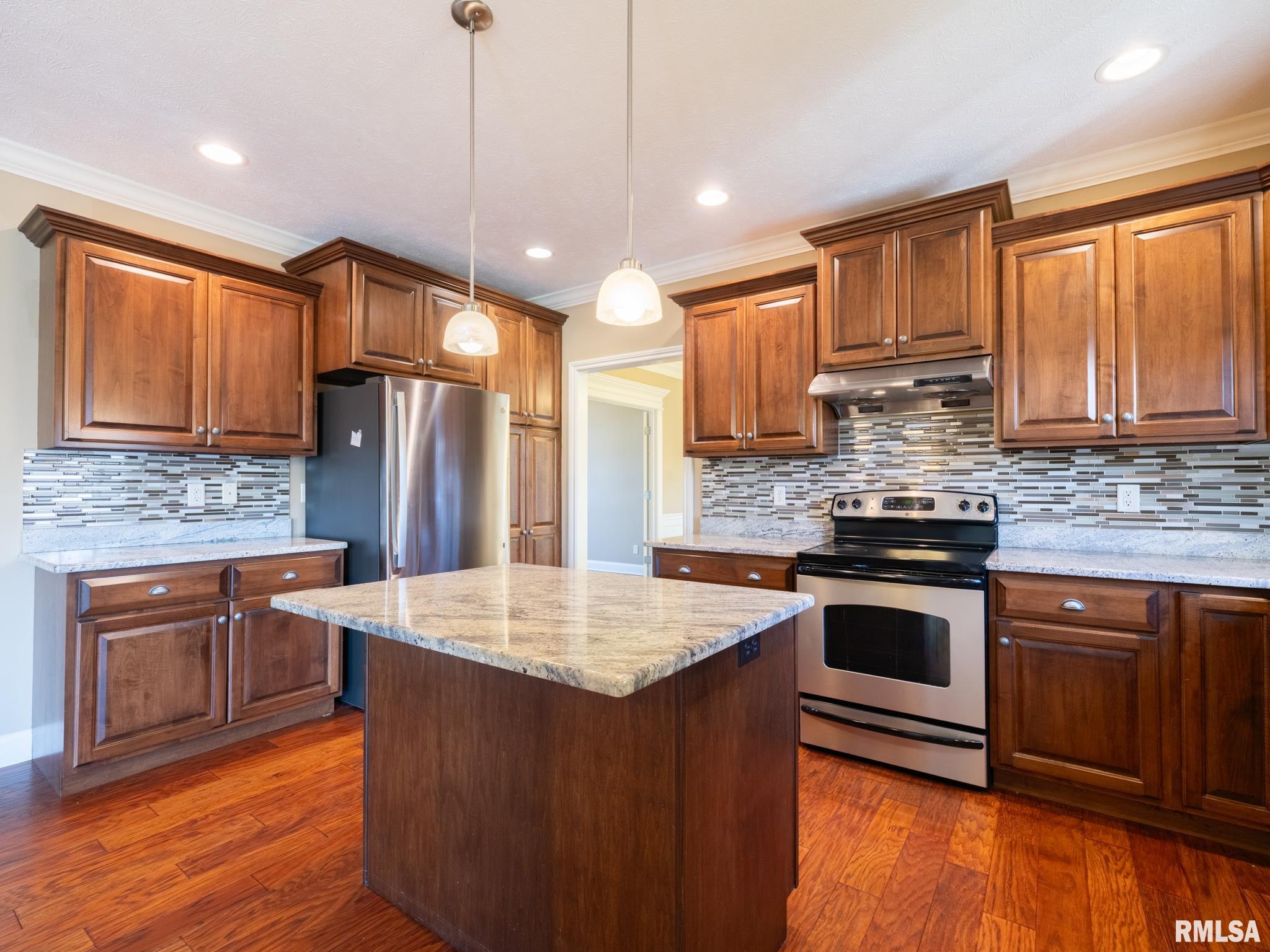 2621 W Carlisle Lane, Dunlap, Illinois image 17