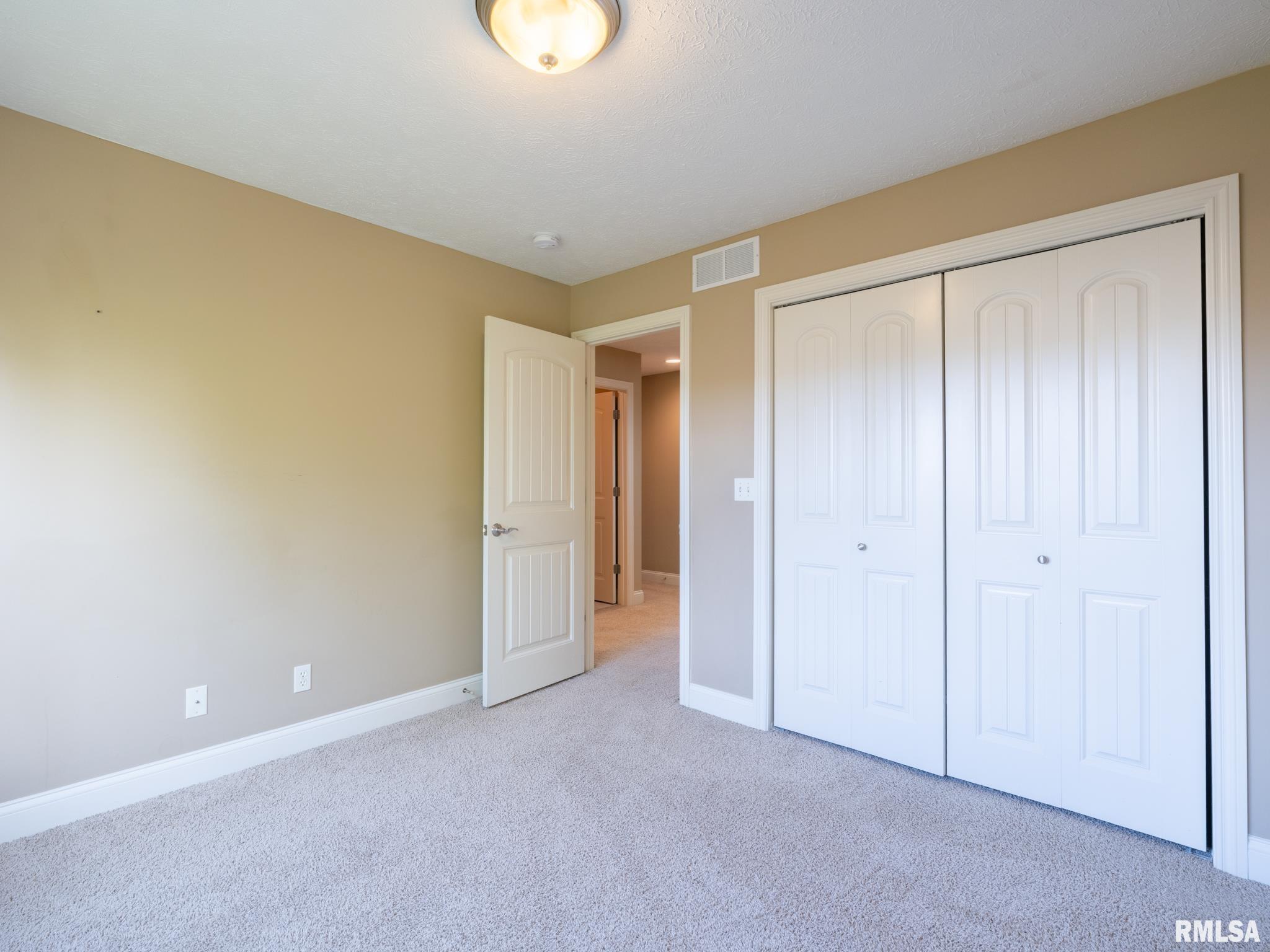 2621 W Carlisle Lane, Dunlap, Illinois image 43