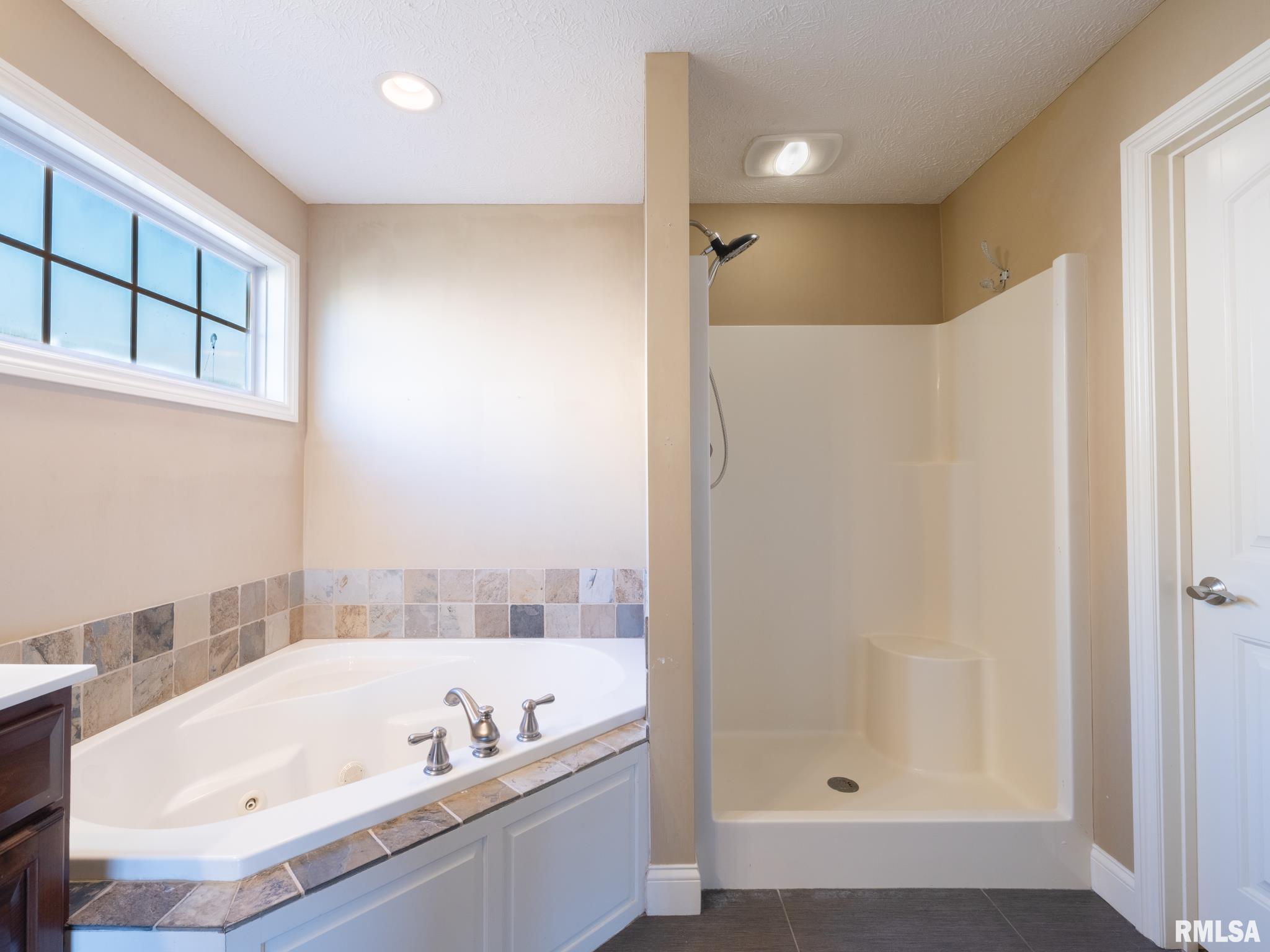 2621 W Carlisle Lane, Dunlap, Illinois image 38