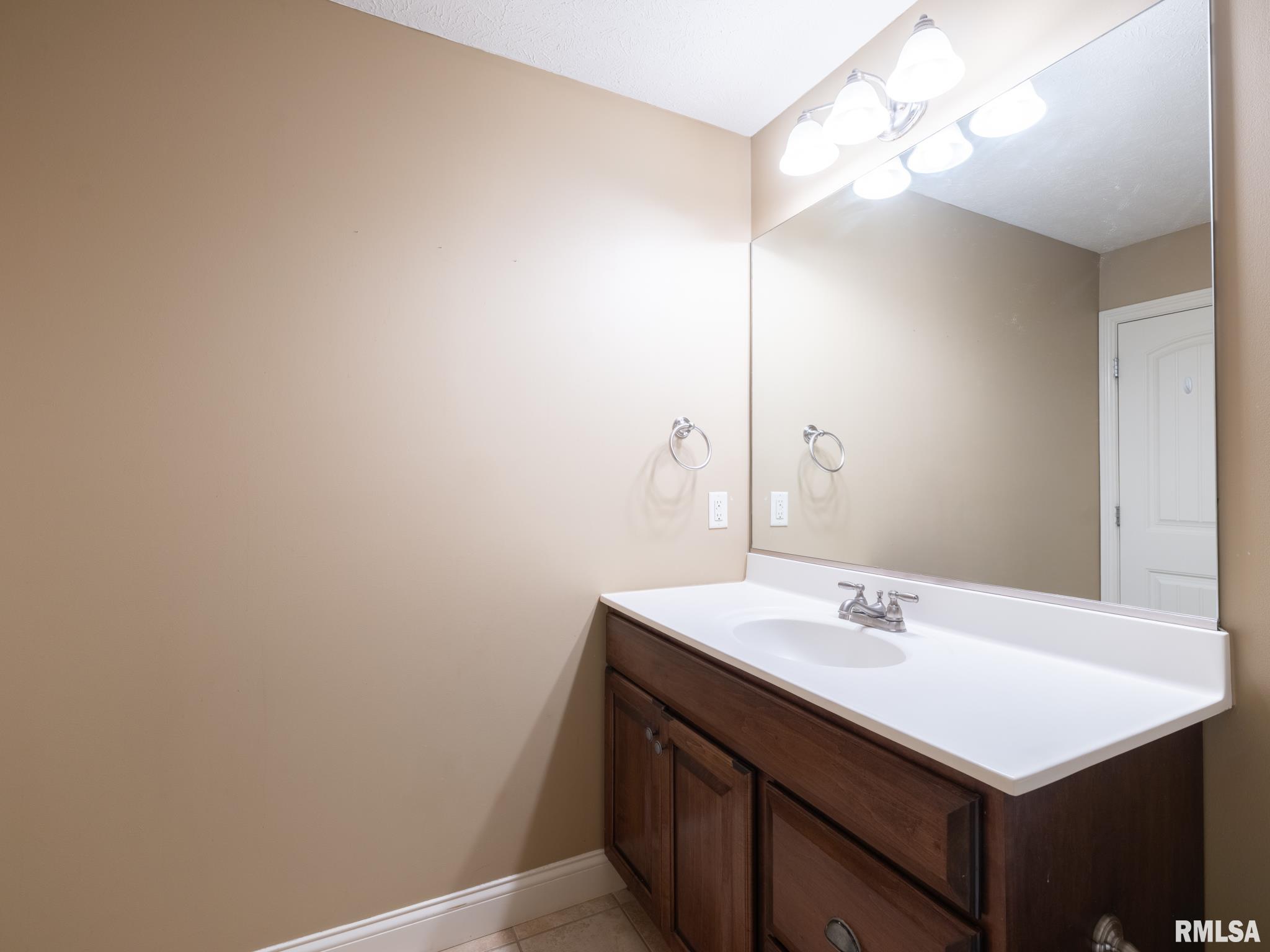 2621 W Carlisle Lane, Dunlap, Illinois image 42