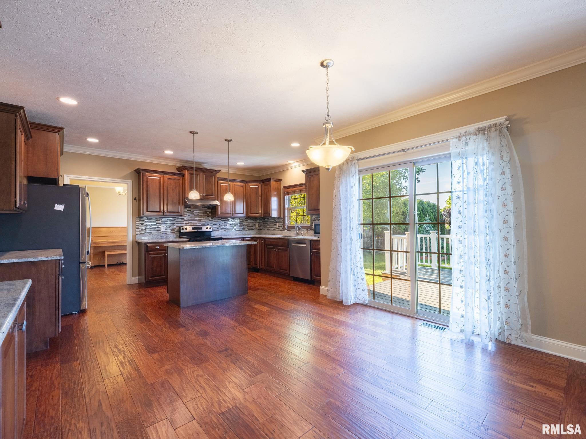 2621 W Carlisle Lane, Dunlap, Illinois image 21