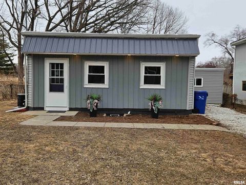 Homes For Sale - 2115 E Riverview Court<br/> Peoria Heights, IL 61616