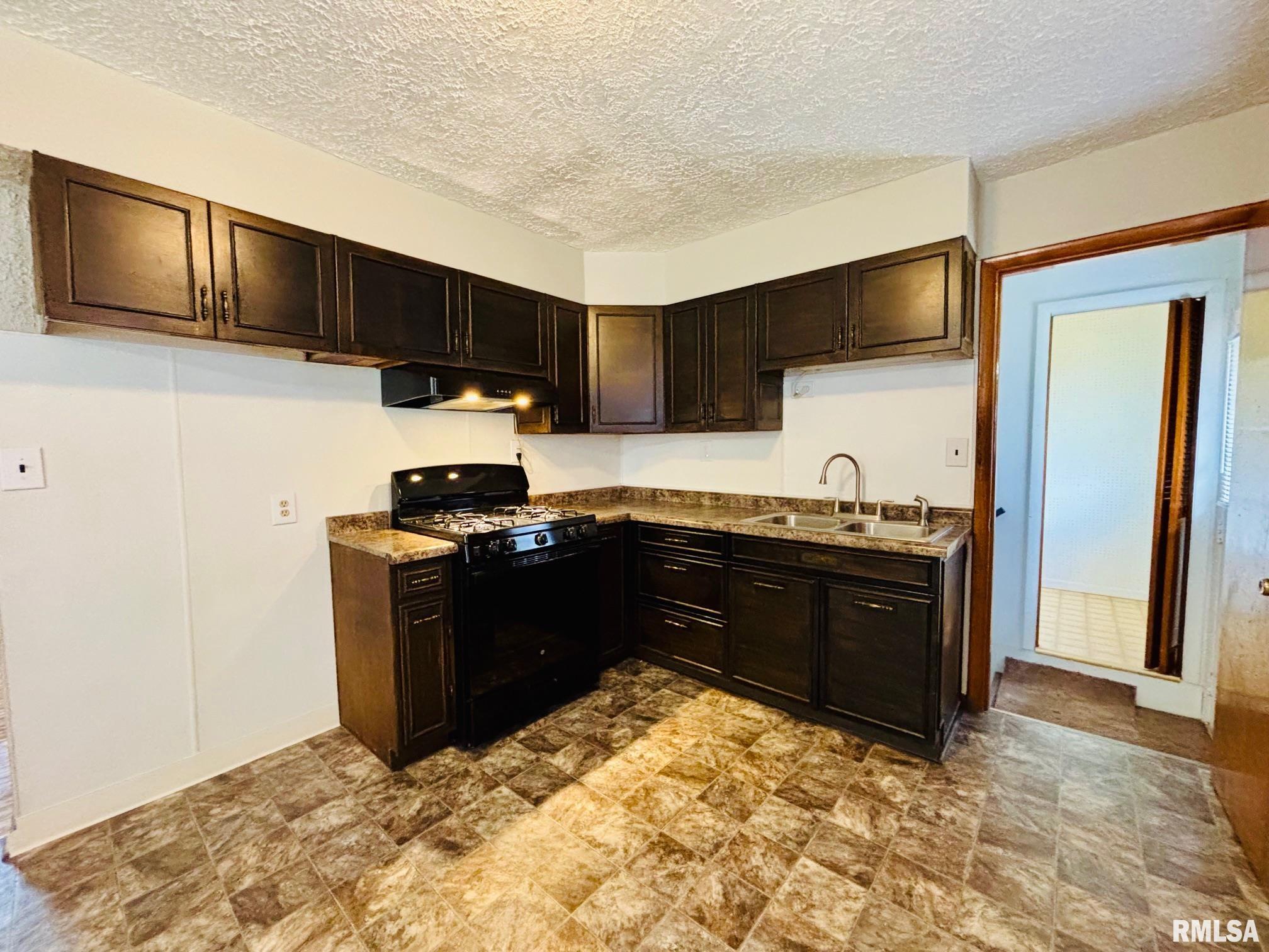 2619 W Scenic Drive, Peoria, Illinois image 12