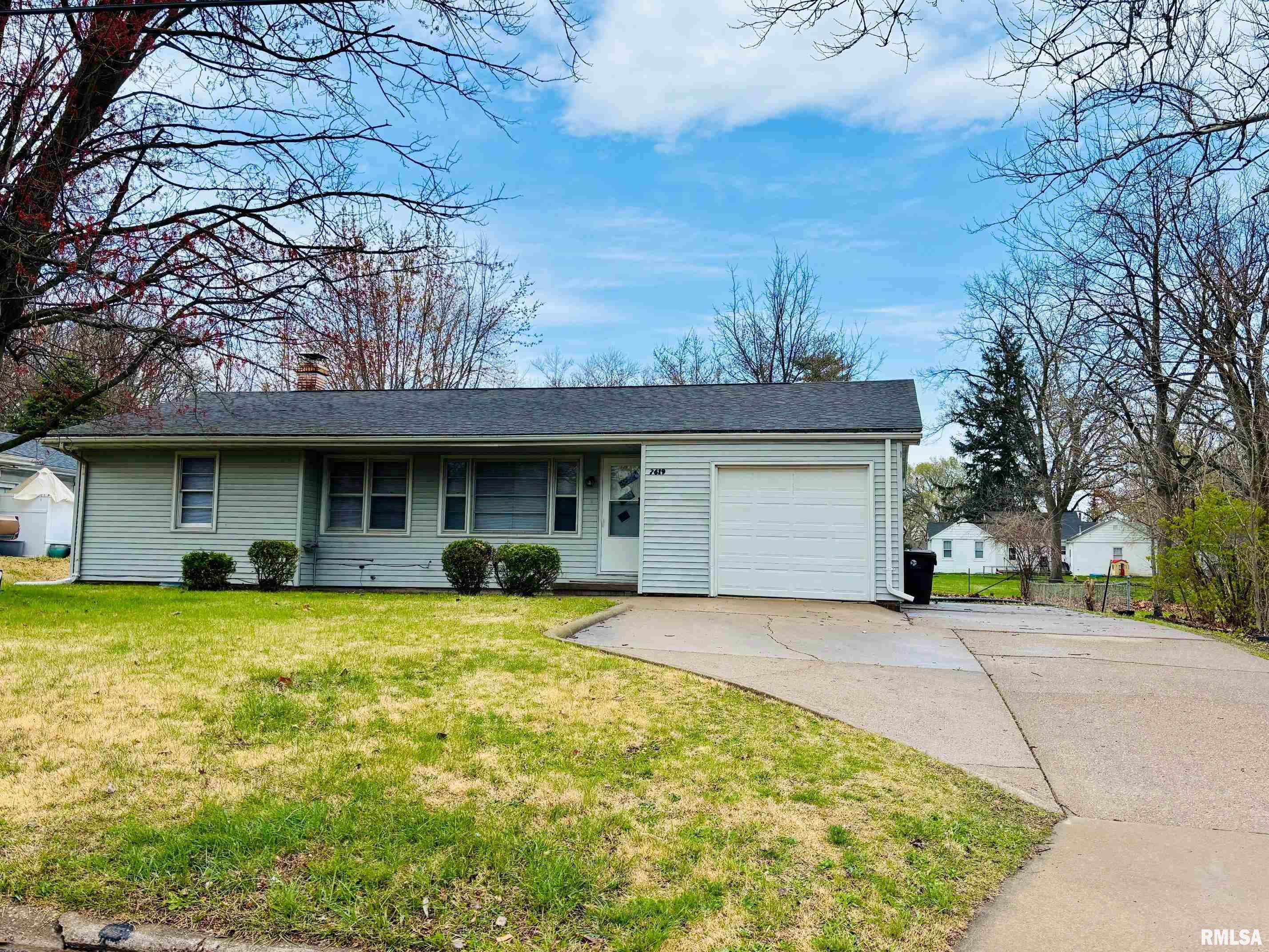 2619 W Scenic Drive, Peoria, Illinois image 2