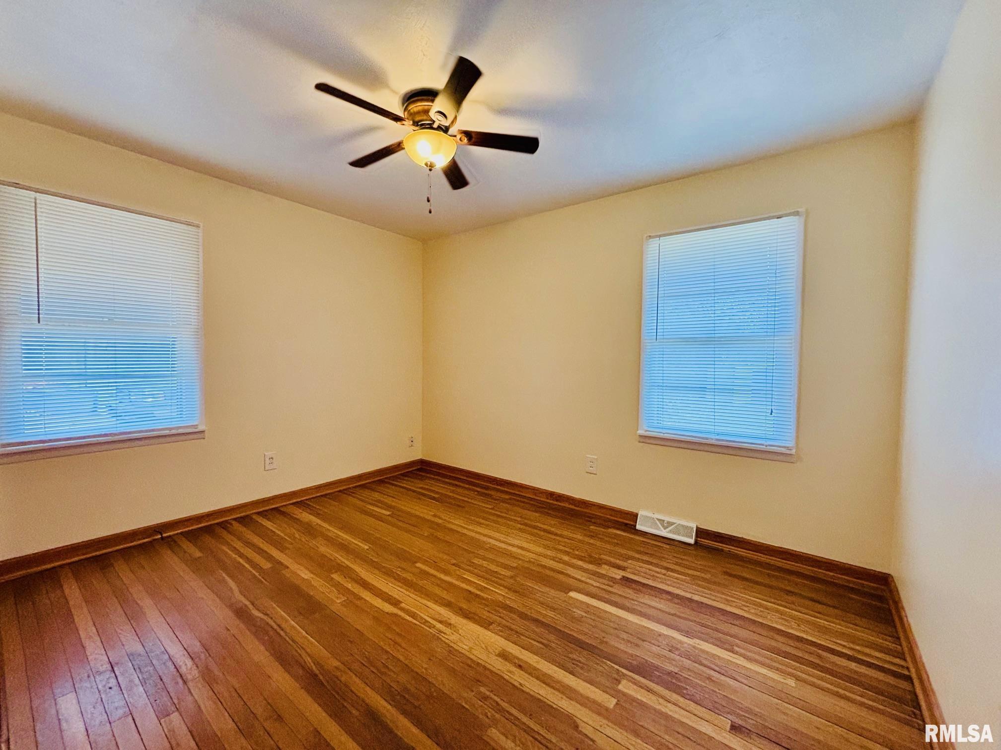 2619 W Scenic Drive, Peoria, Illinois image 15