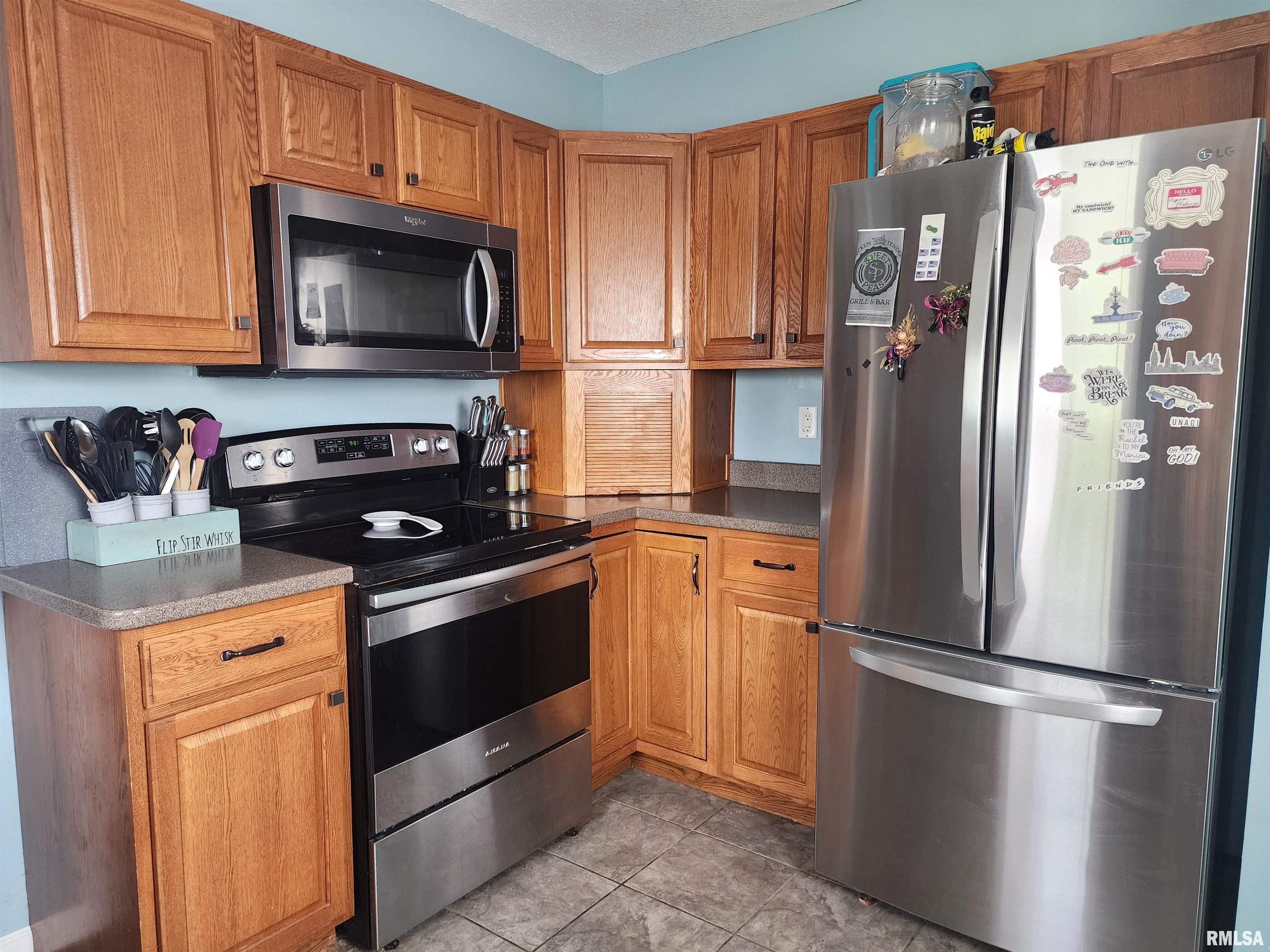 215 N Oakwood Avenue, Geneseo, Illinois image 4