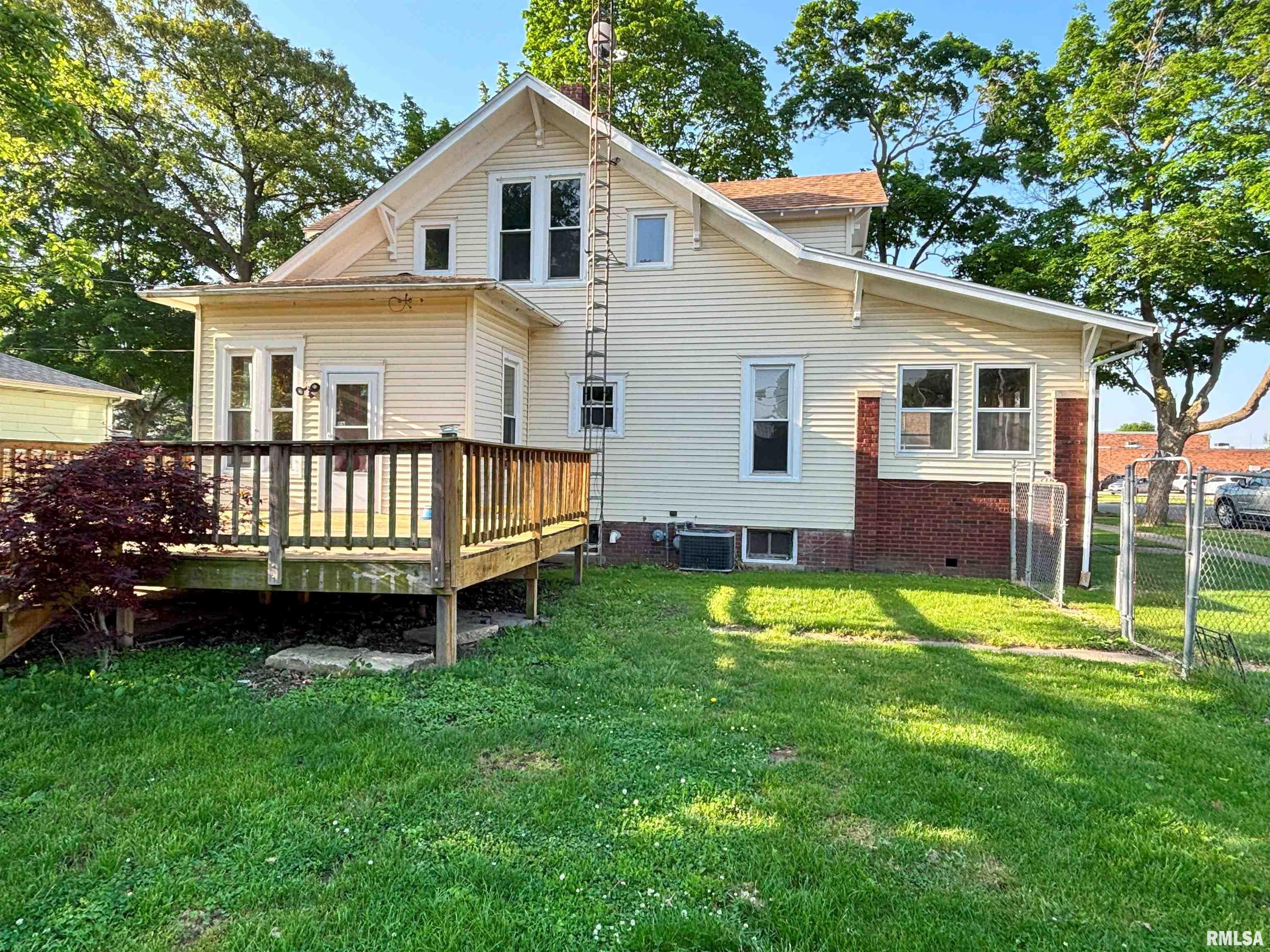 445 S Cleveland Avenue, Greenview, Illinois image 10