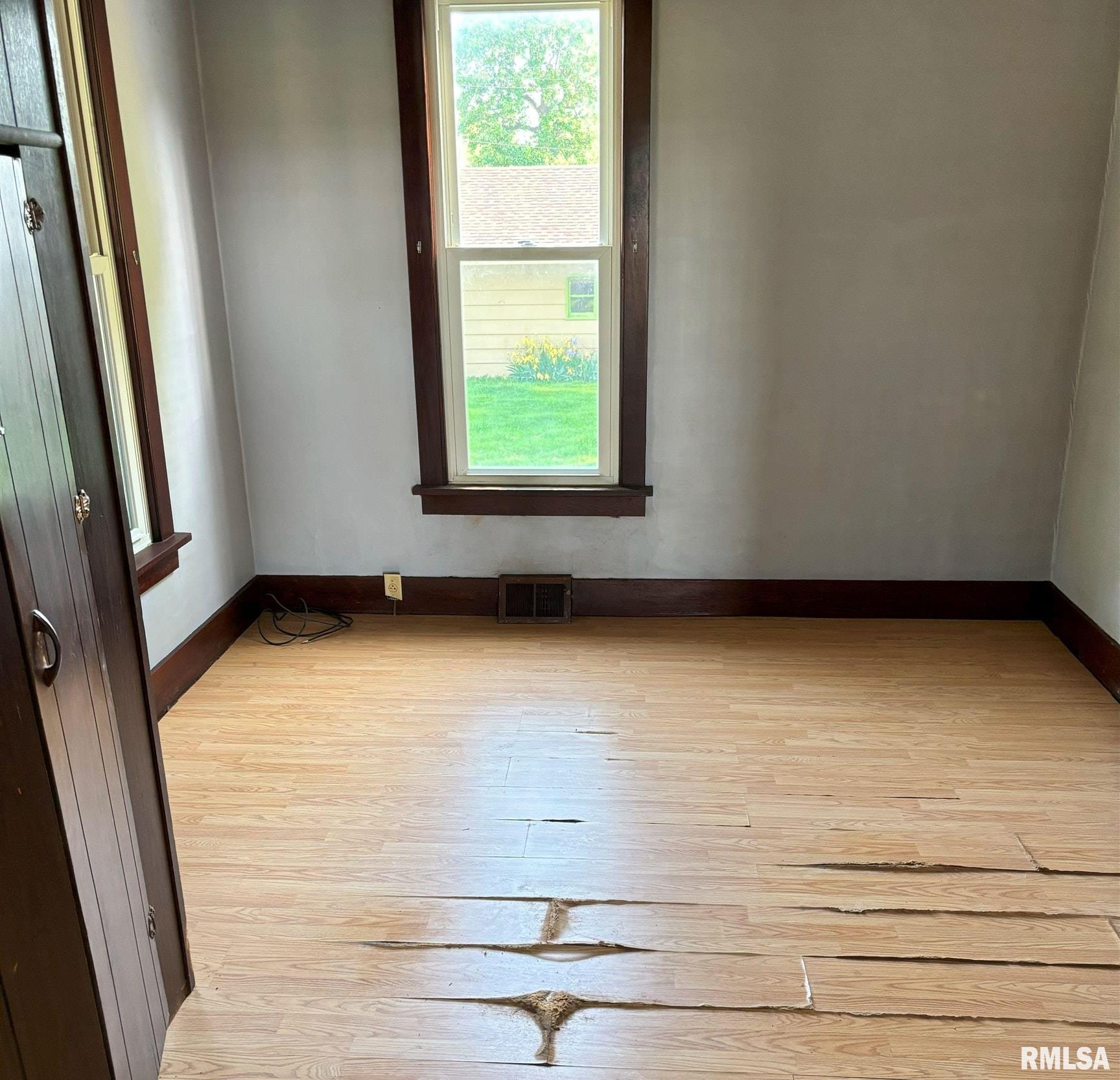 445 S Cleveland Avenue, Greenview, Illinois image 8