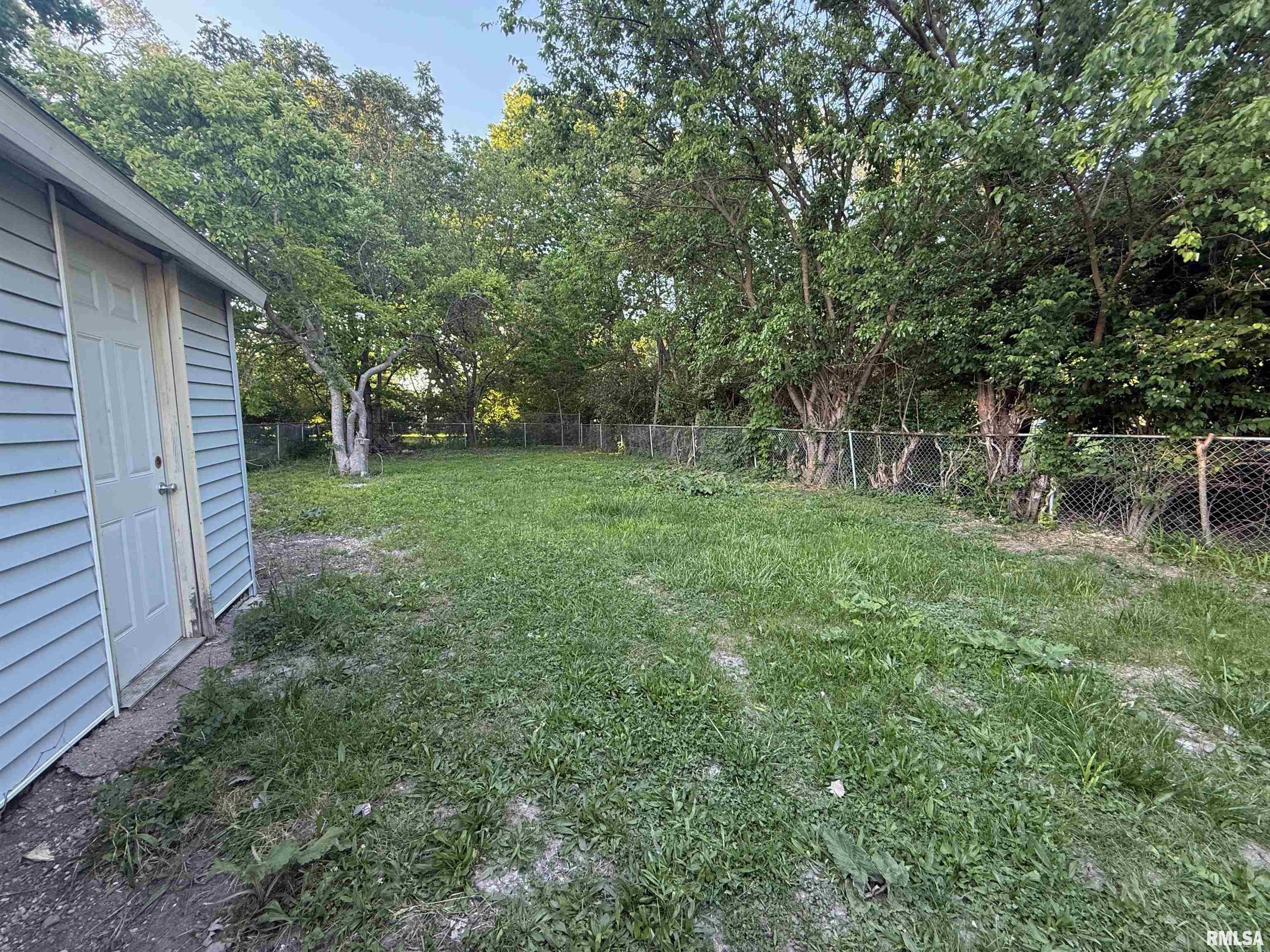 528 Cass Street, East Peoria, Illinois image 9