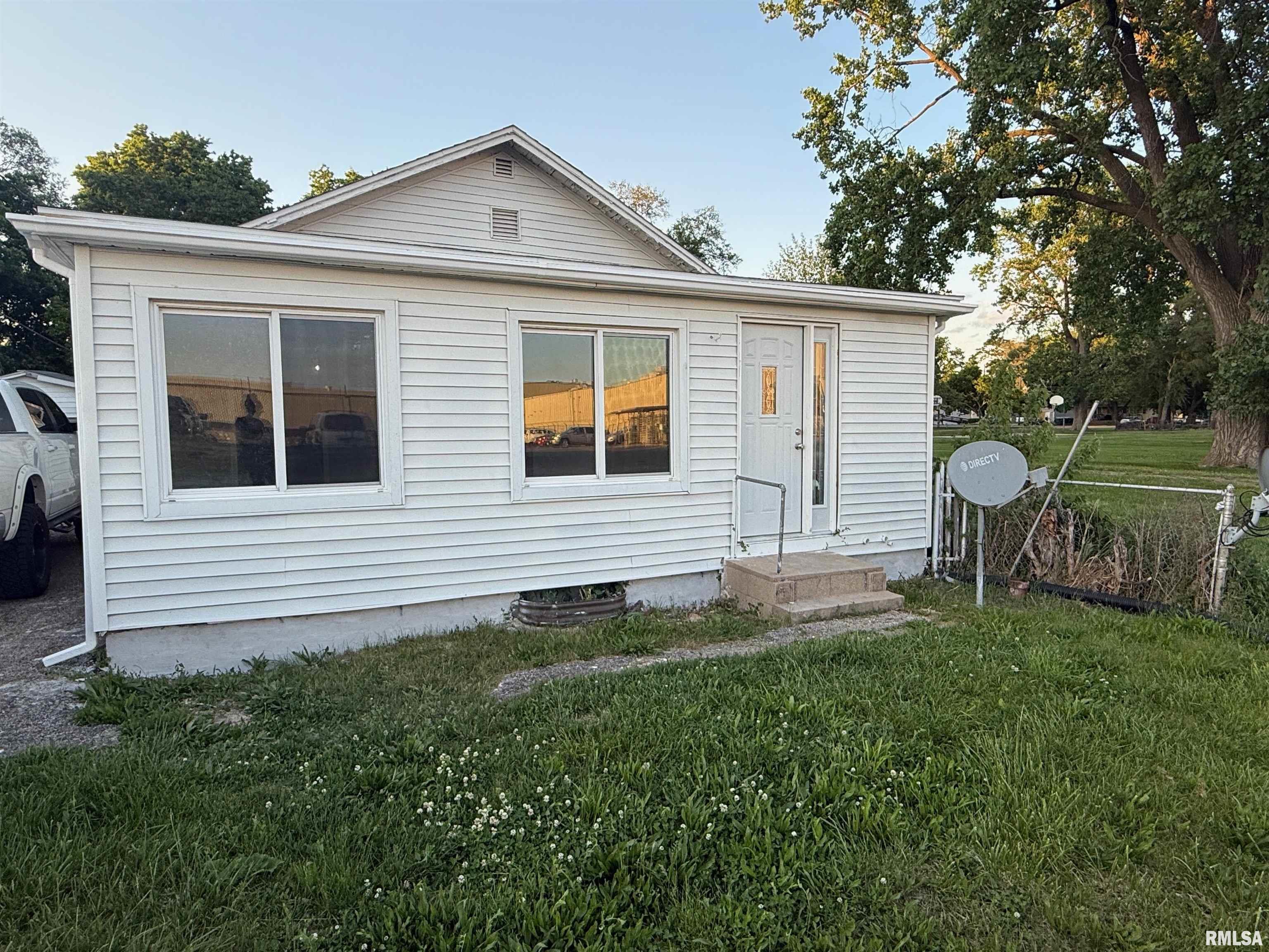 528 Cass Street, East Peoria, Illinois image 2