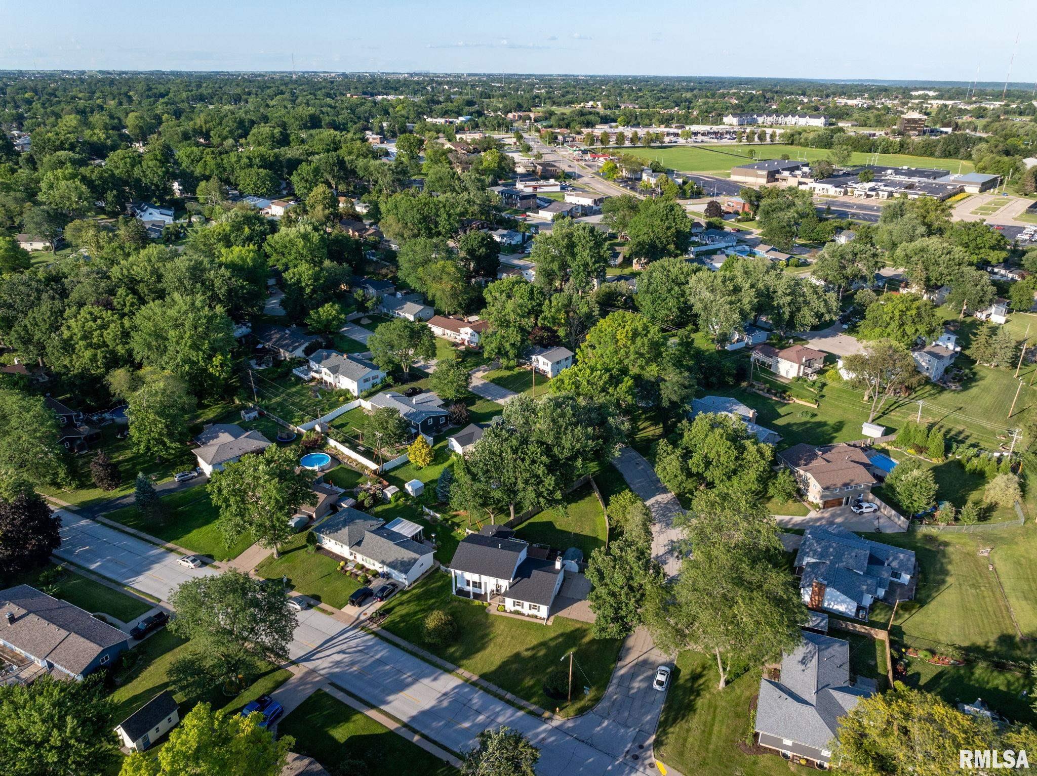 2305 Olympia Drive, Bettendorf, Iowa image 41