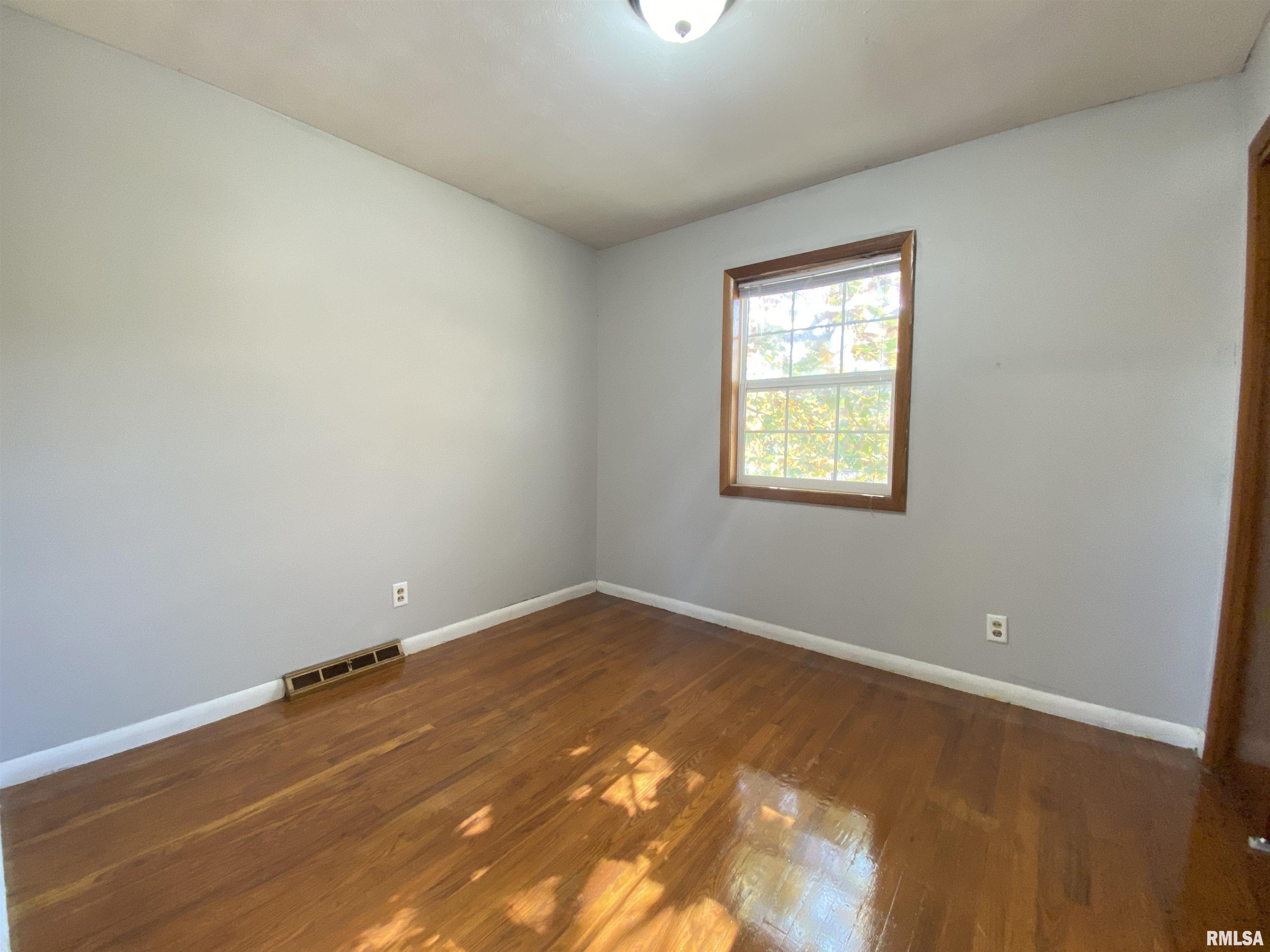 420 Jefferson Street, Auburn, Illinois image 16