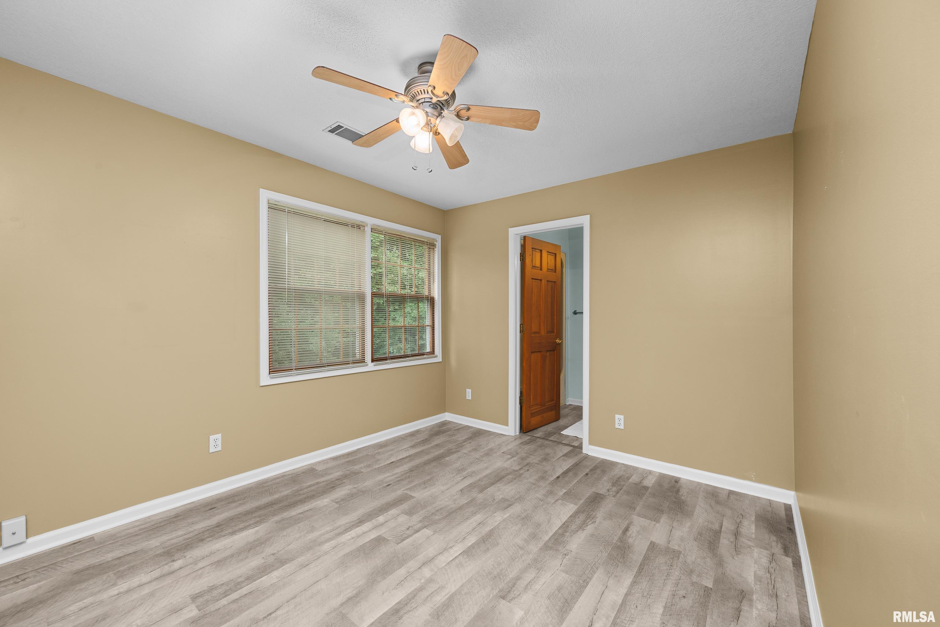3513 33rd Street Court, Moline, Illinois image 29