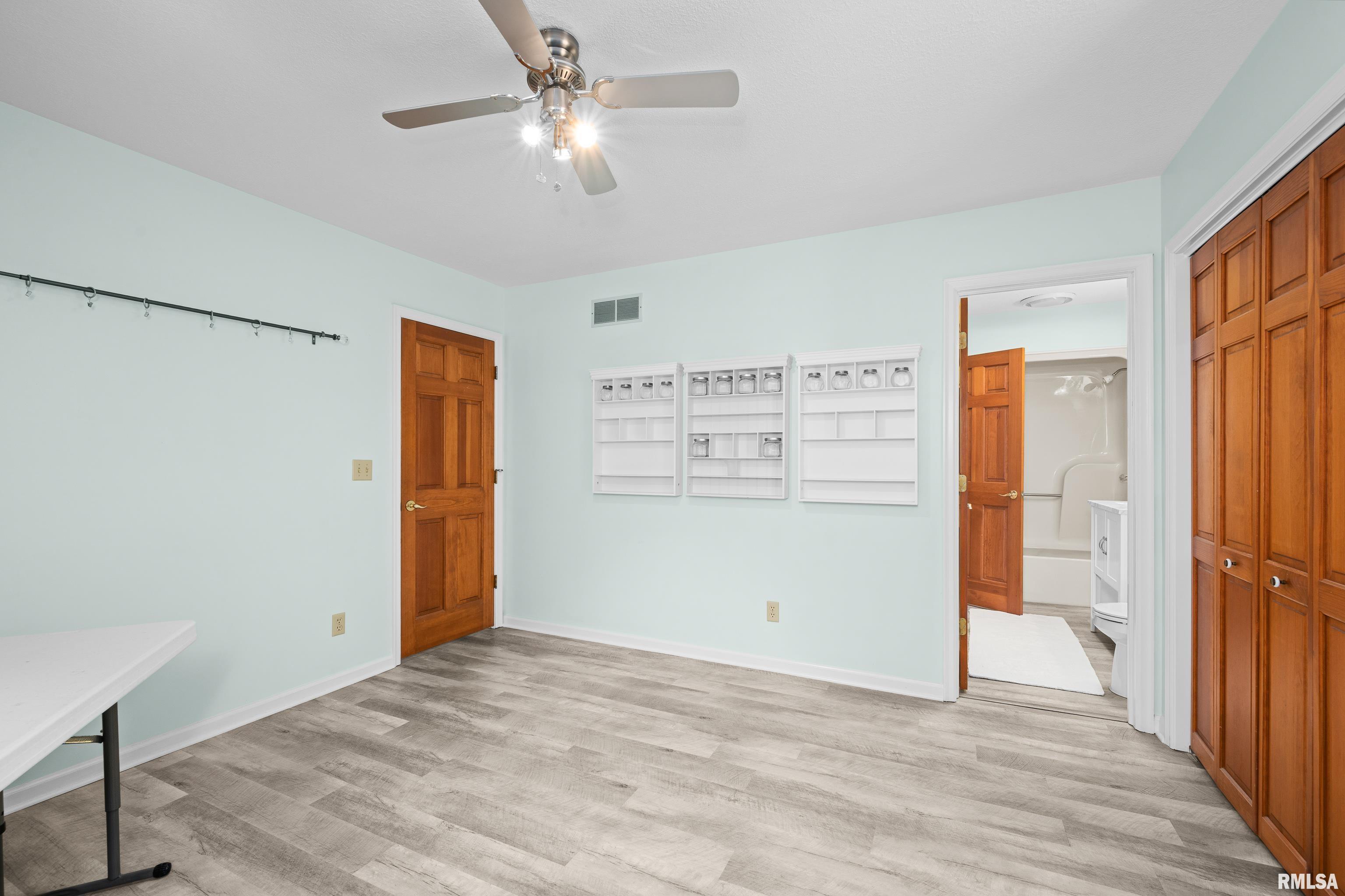3513 33rd Street Court, Moline, Illinois image 27
