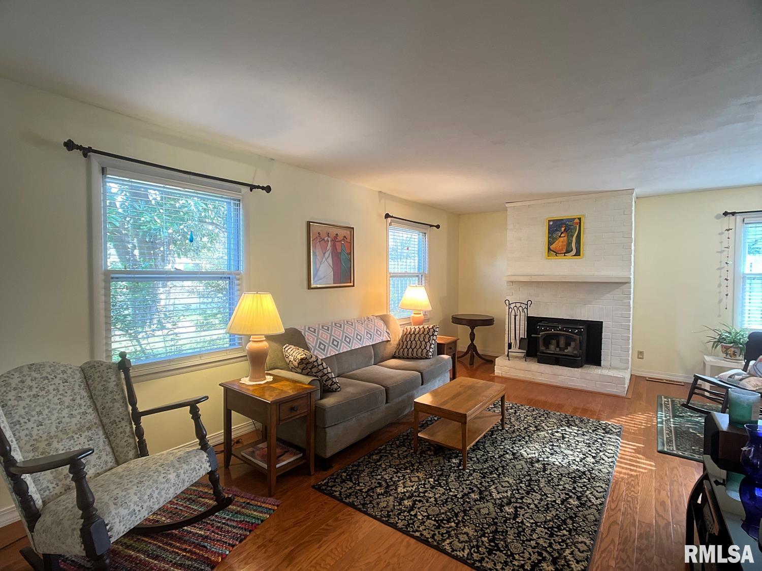 624 S Glenview Drive, Carbondale, Illinois image 5