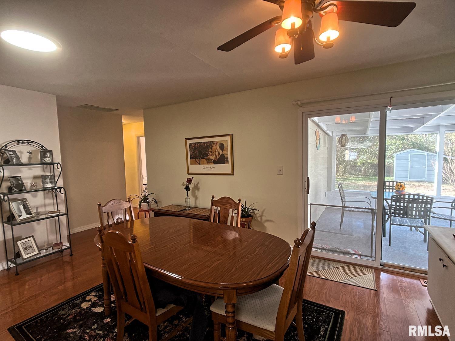 624 S Glenview Drive, Carbondale, Illinois image 9