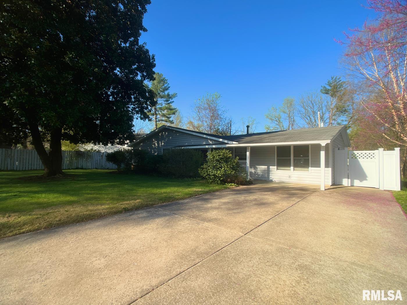 624 S Glenview Drive, Carbondale, Illinois image 1