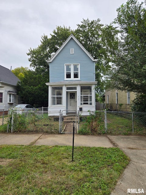 Homes For Sale - 920 S Matthew Street<br/> Peoria, IL 61605