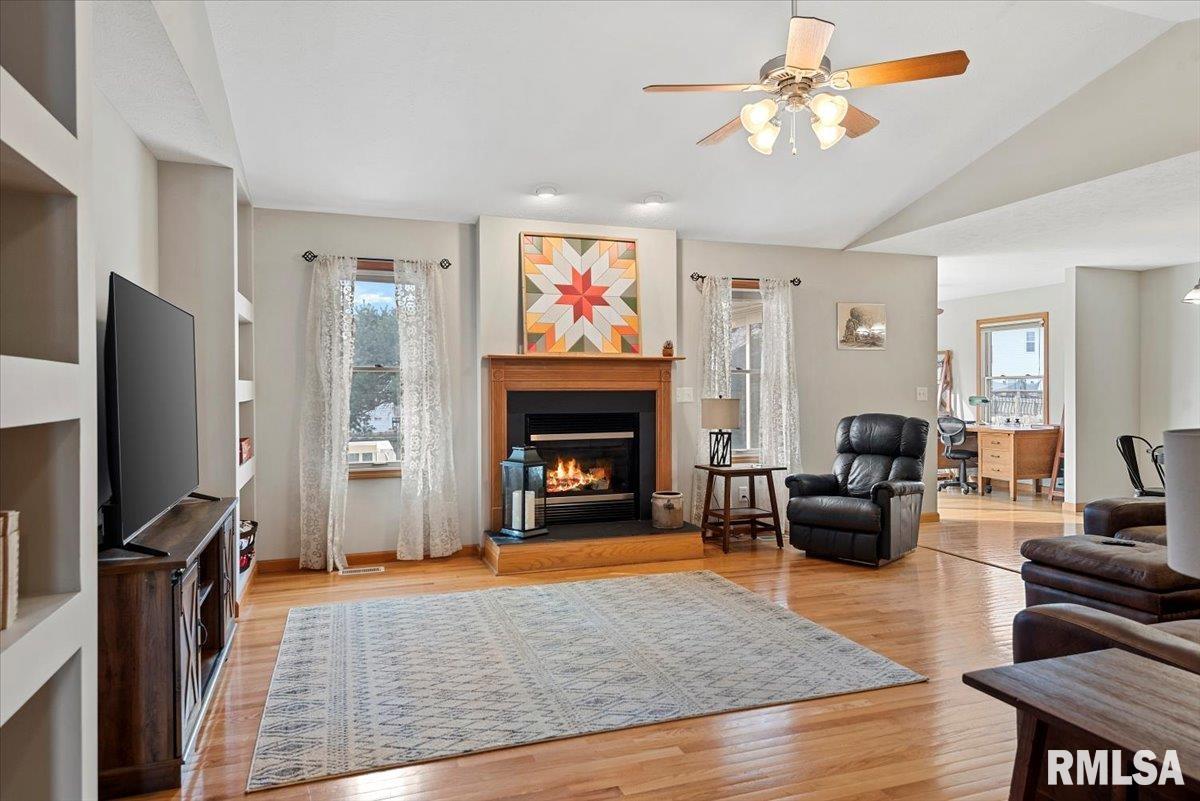 318 Osteen Lane, Chatham, Illinois image 3