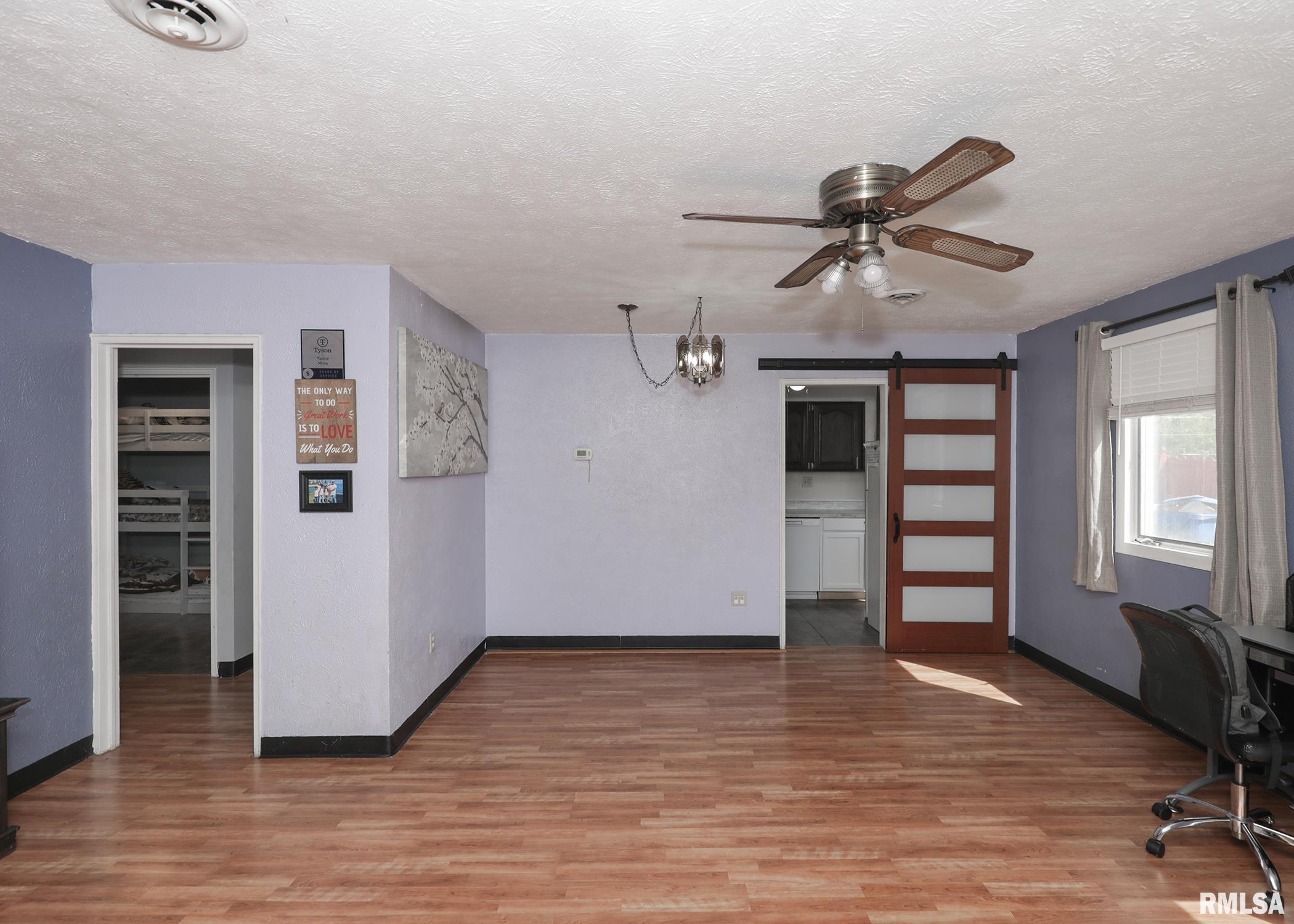1009 38th Street, Moline, Illinois image 9