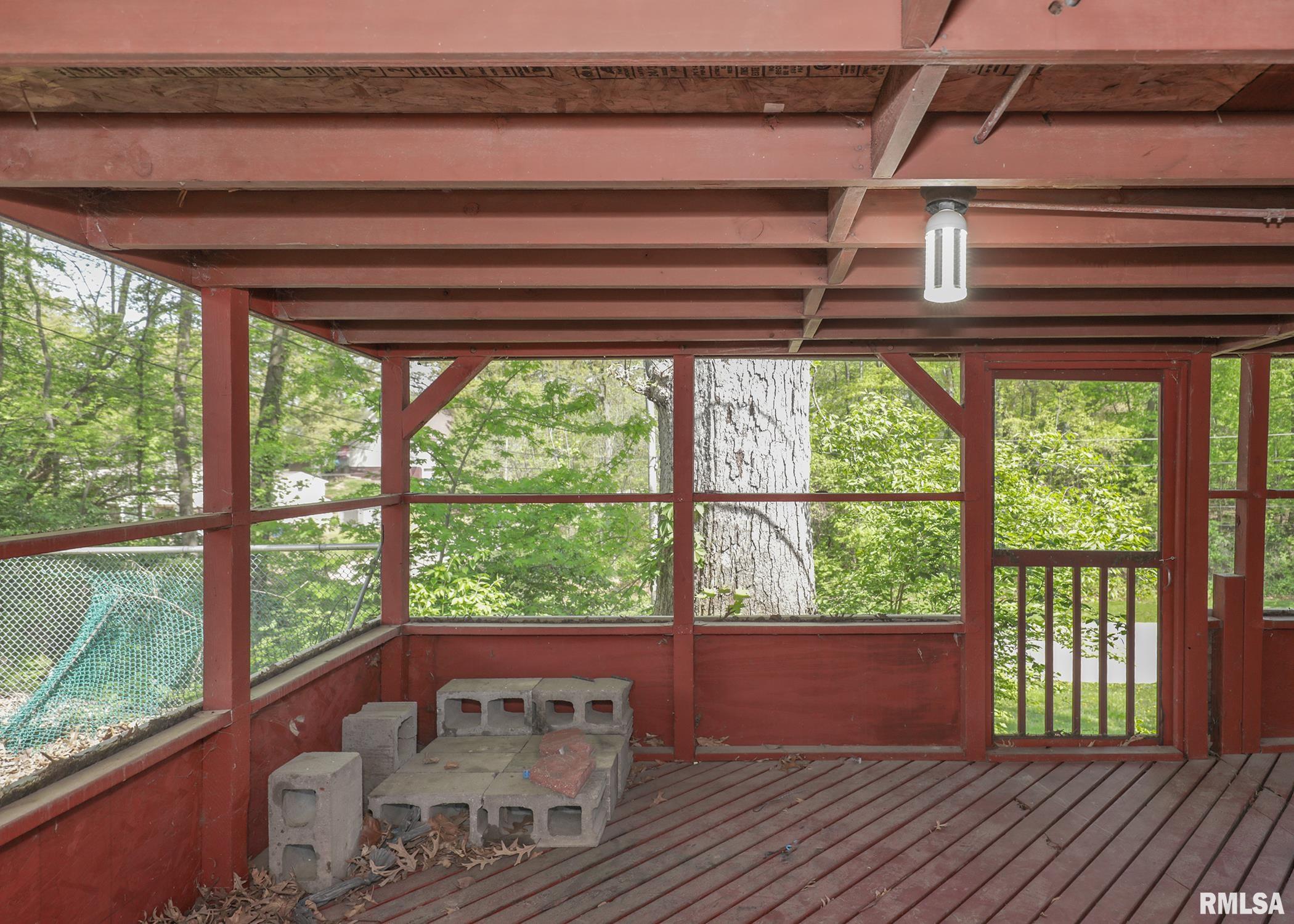 1009 38th Street, Moline, Illinois image 24