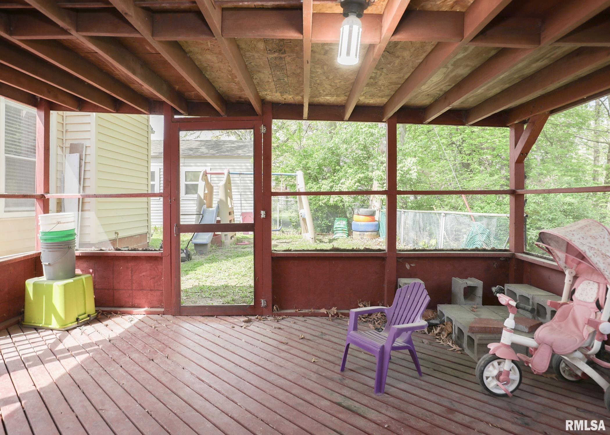 1009 38th Street, Moline, Illinois image 23