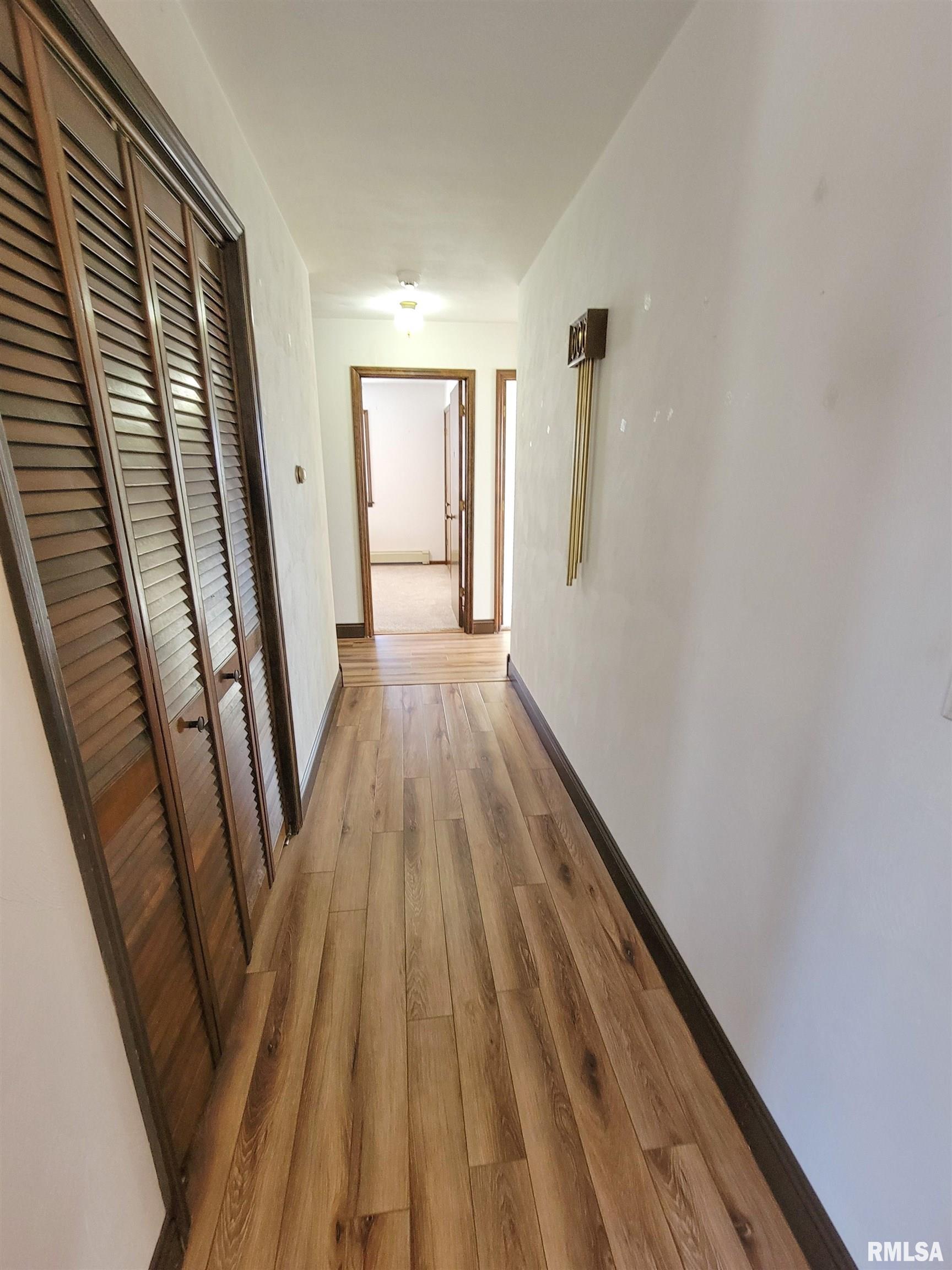 302 Country Club Estates Drive, Salem, Illinois image 37