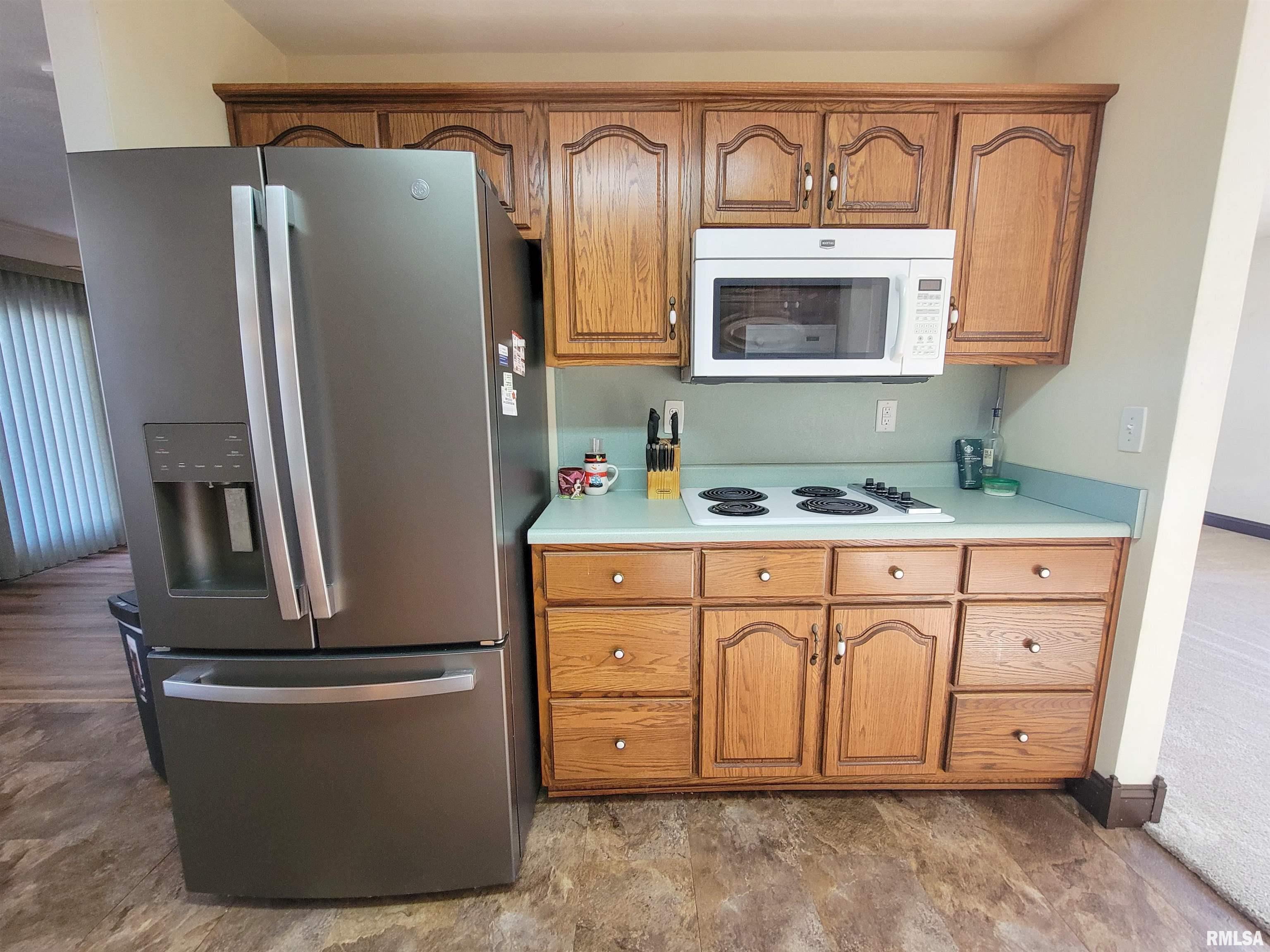302 Country Club Estates Drive, Salem, Illinois image 21