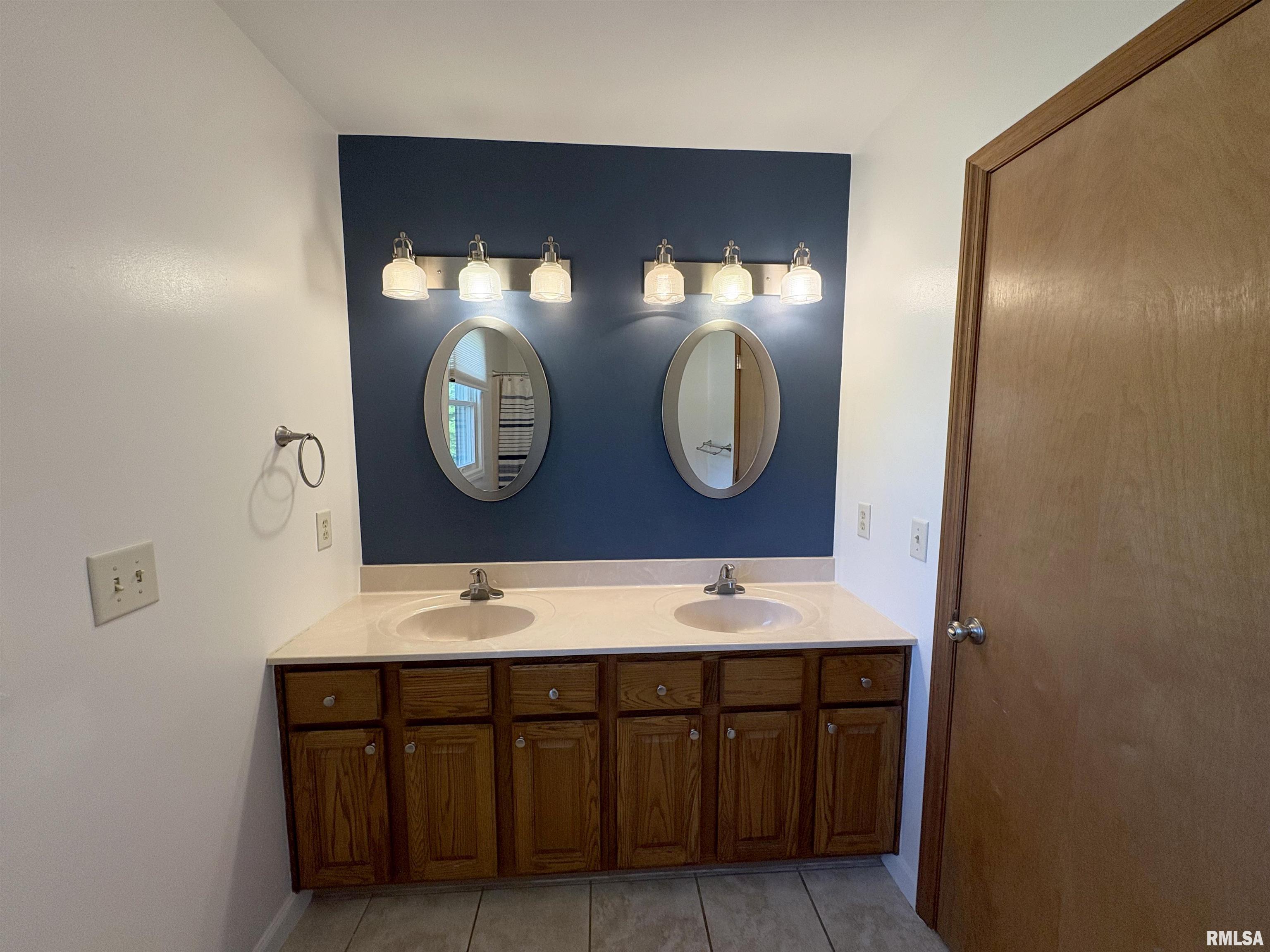 904 Dogwood Drive, Washington, Illinois image 39