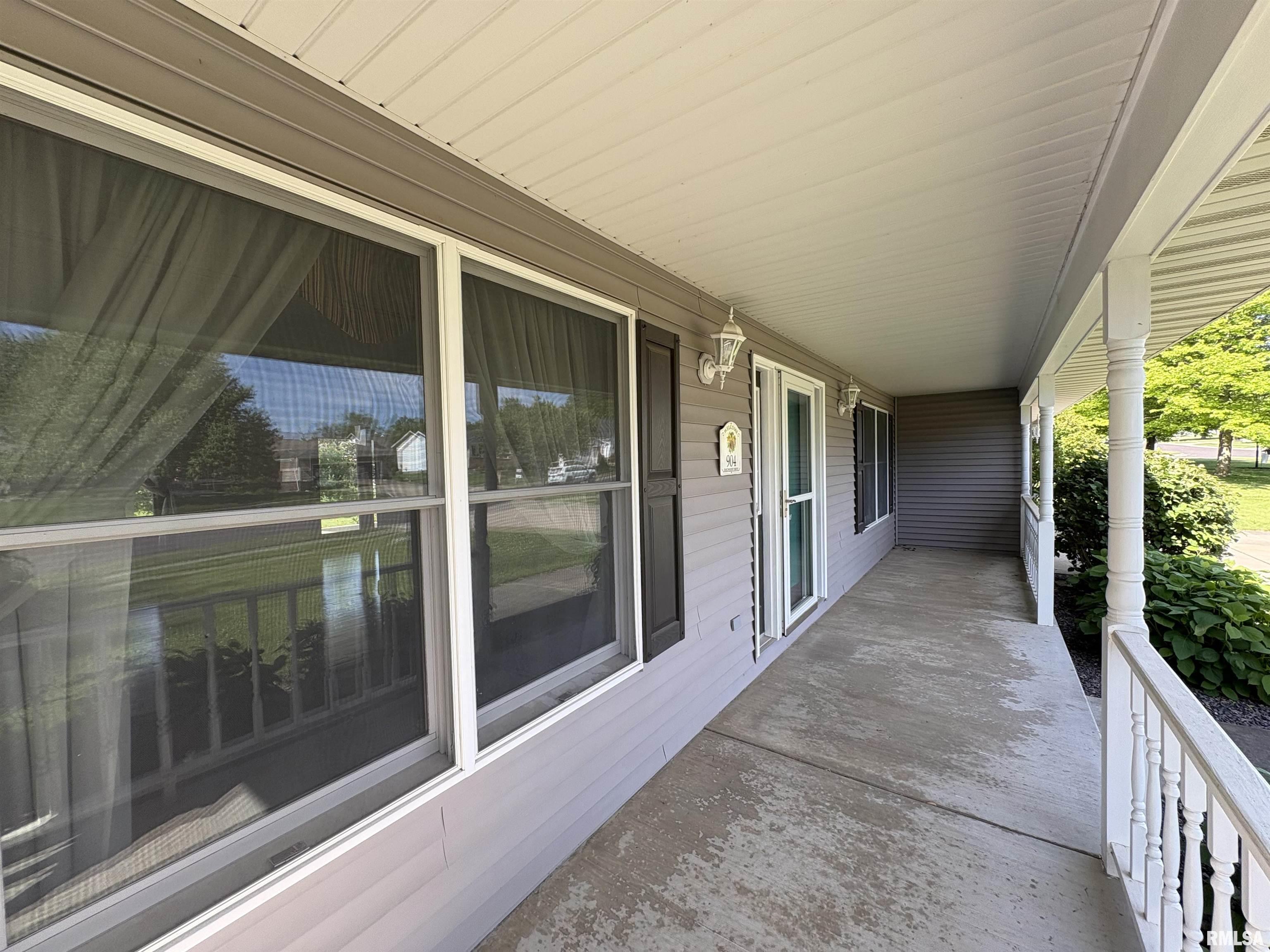 904 Dogwood Drive, Washington, Illinois image 5