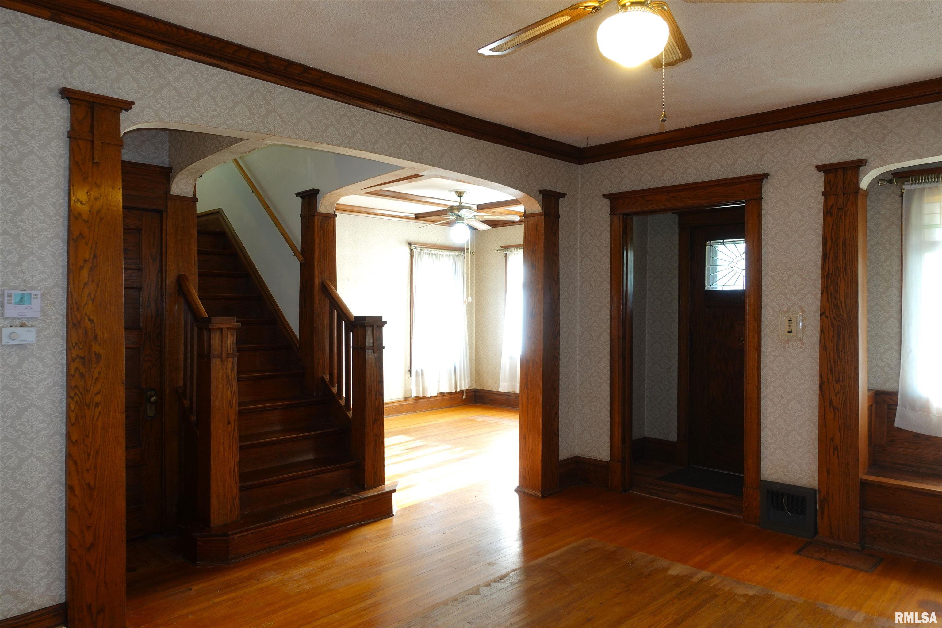 730 Jefferson Street, Galesburg, Illinois image 17