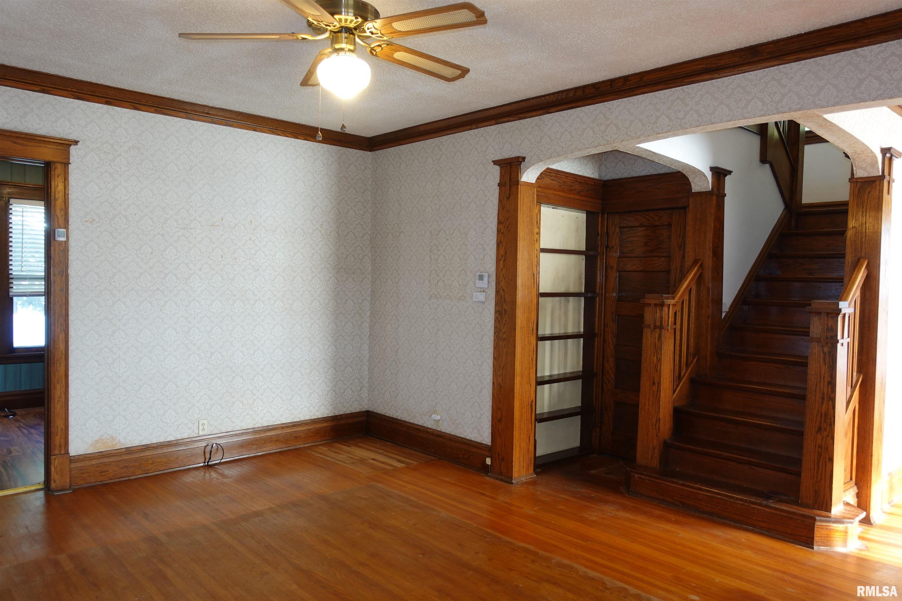 730 Jefferson Street, Galesburg, Illinois image 15