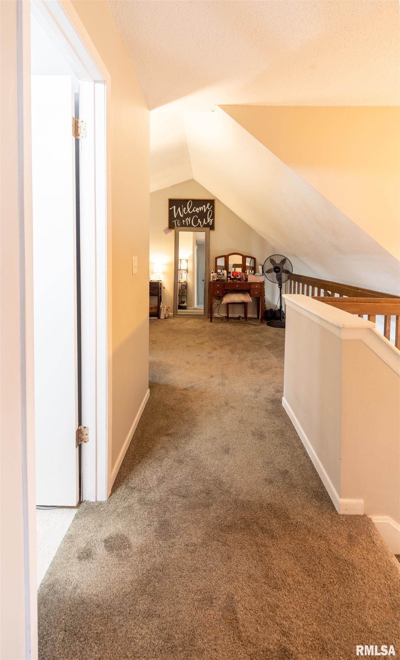 1317 Emerald Drive, Davenport, Iowa image 13