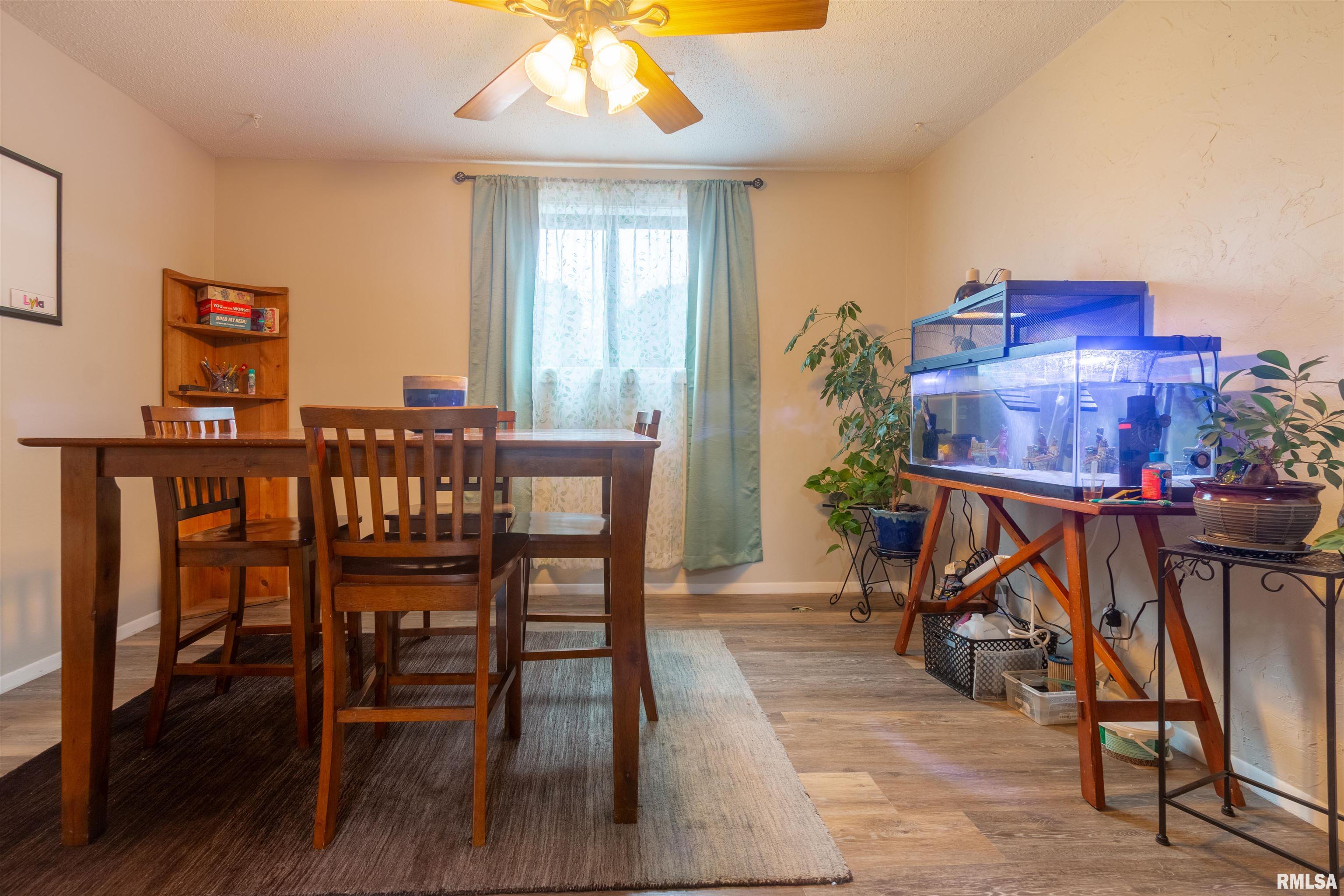 1317 Emerald Drive, Davenport, Iowa image 6