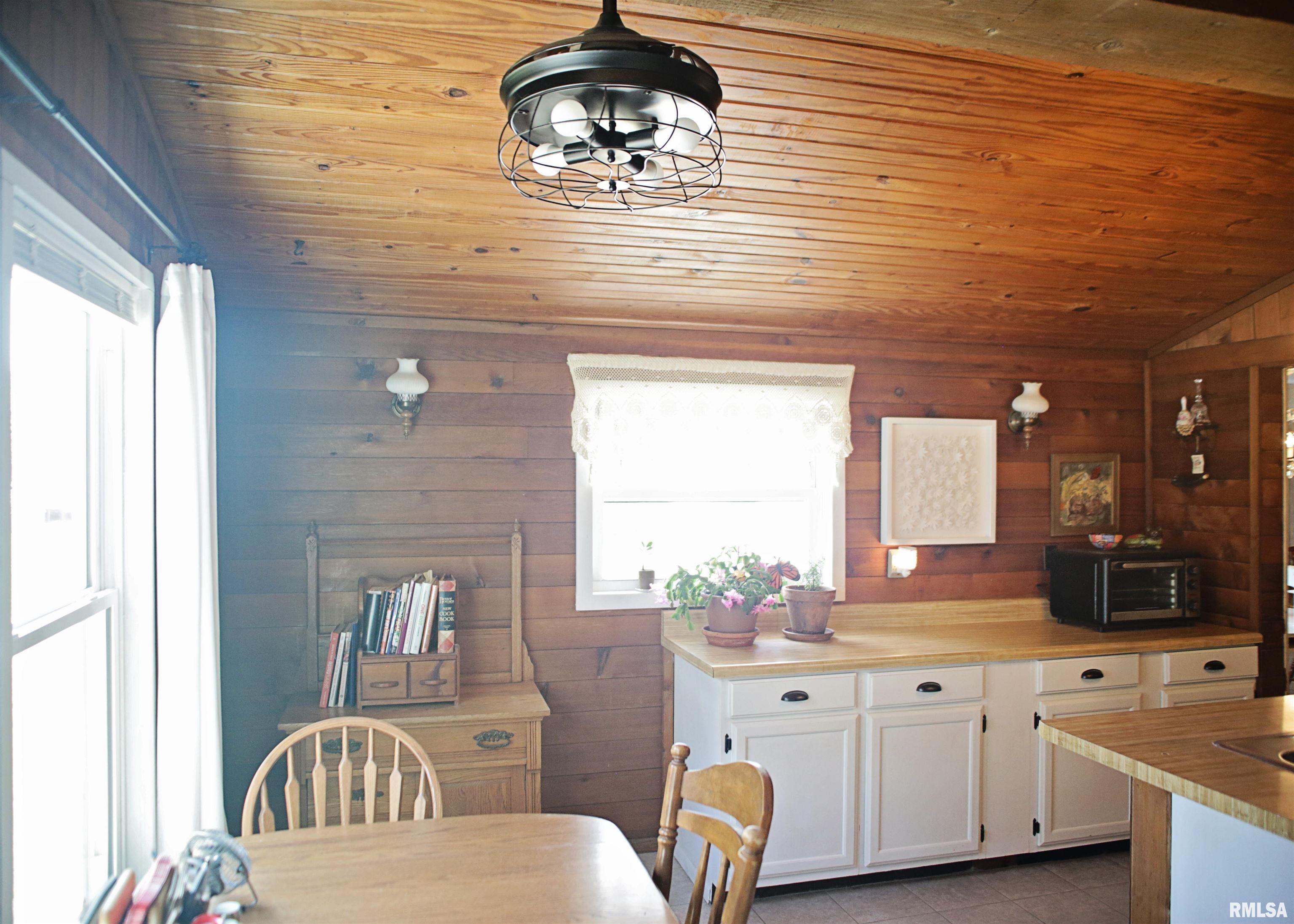 11648 Trolley Line Road, Marion, Illinois image 8